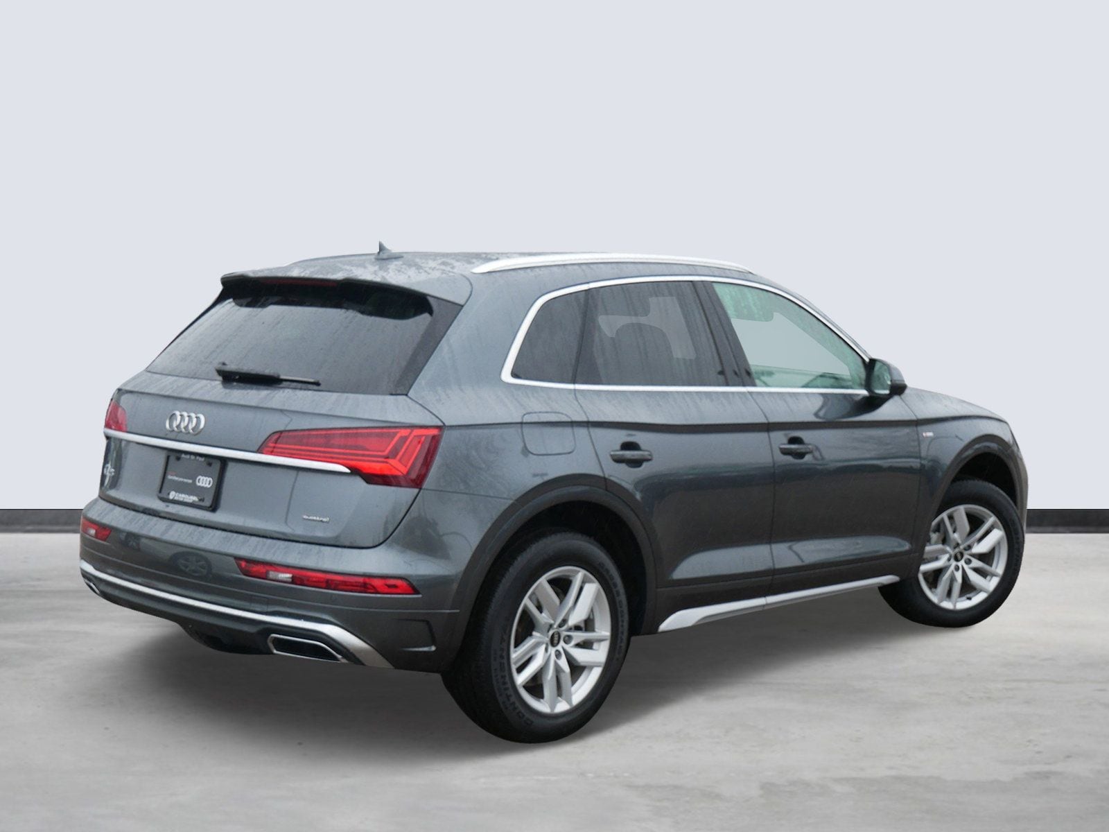 Thumbnail: 2023 Audi Q5 - 4