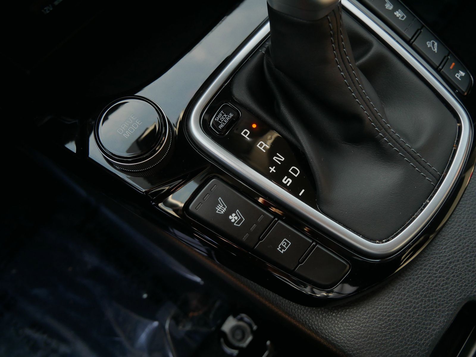 Thumbnail: 2025 Kia Seltos - 18