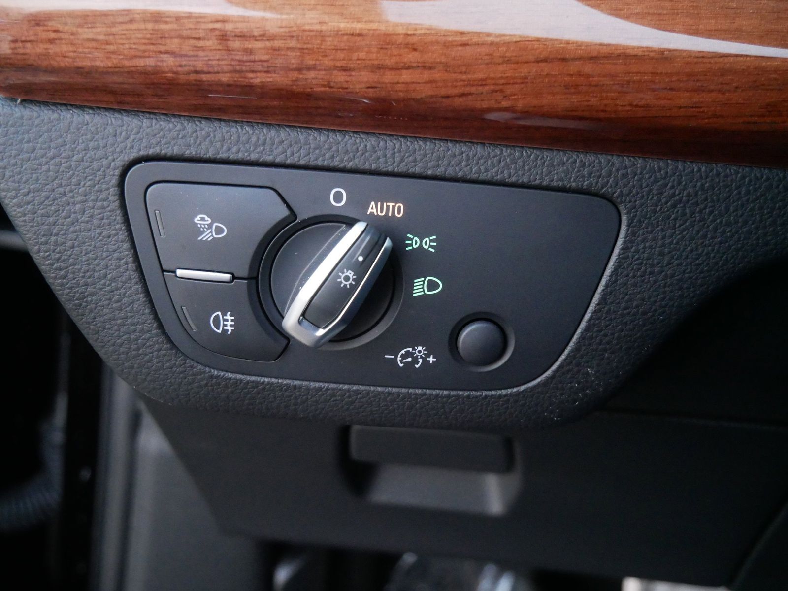 Thumbnail: 2021 Audi Q5 - 28