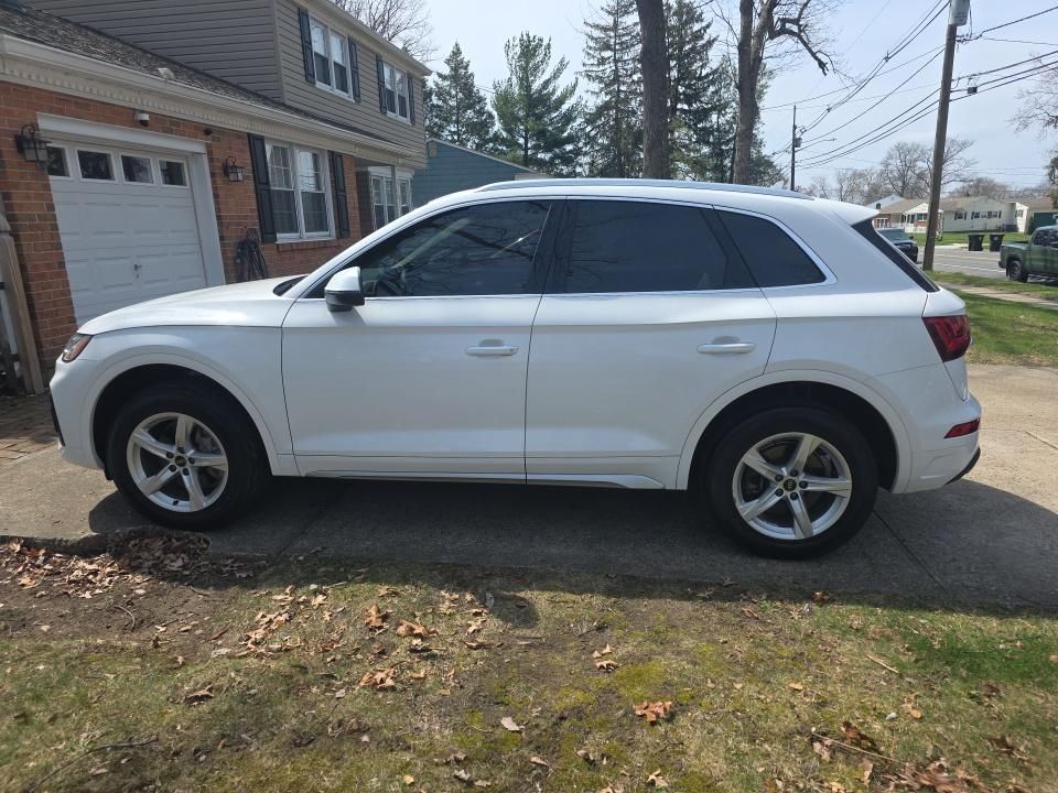 Thumbnail: 2023 Audi Q5 - 3