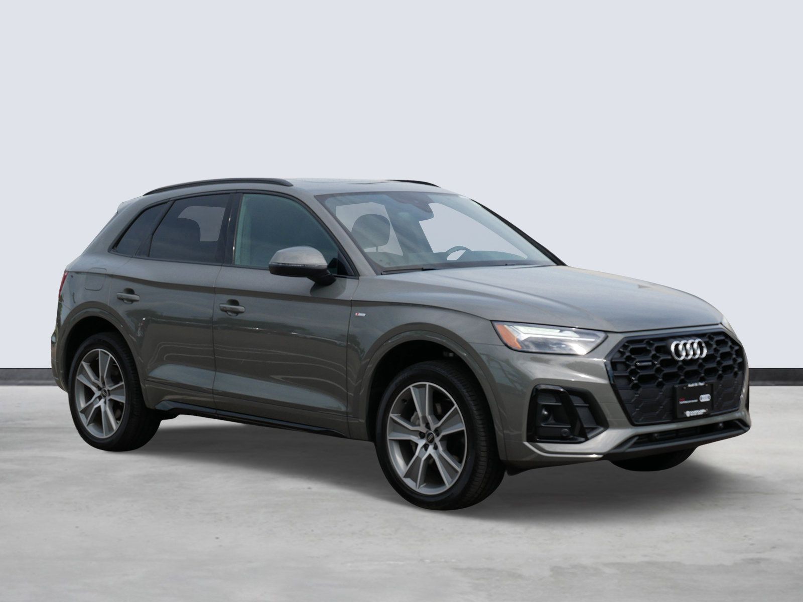 Thumbnail: 2025 Audi Q5 - 6