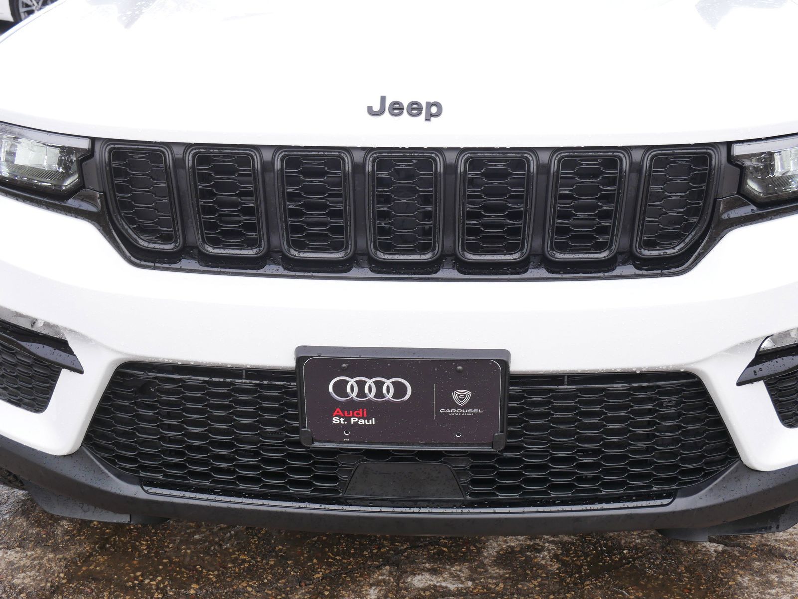 Thumbnail: 2024 Jeep Grand Cherokee - 8