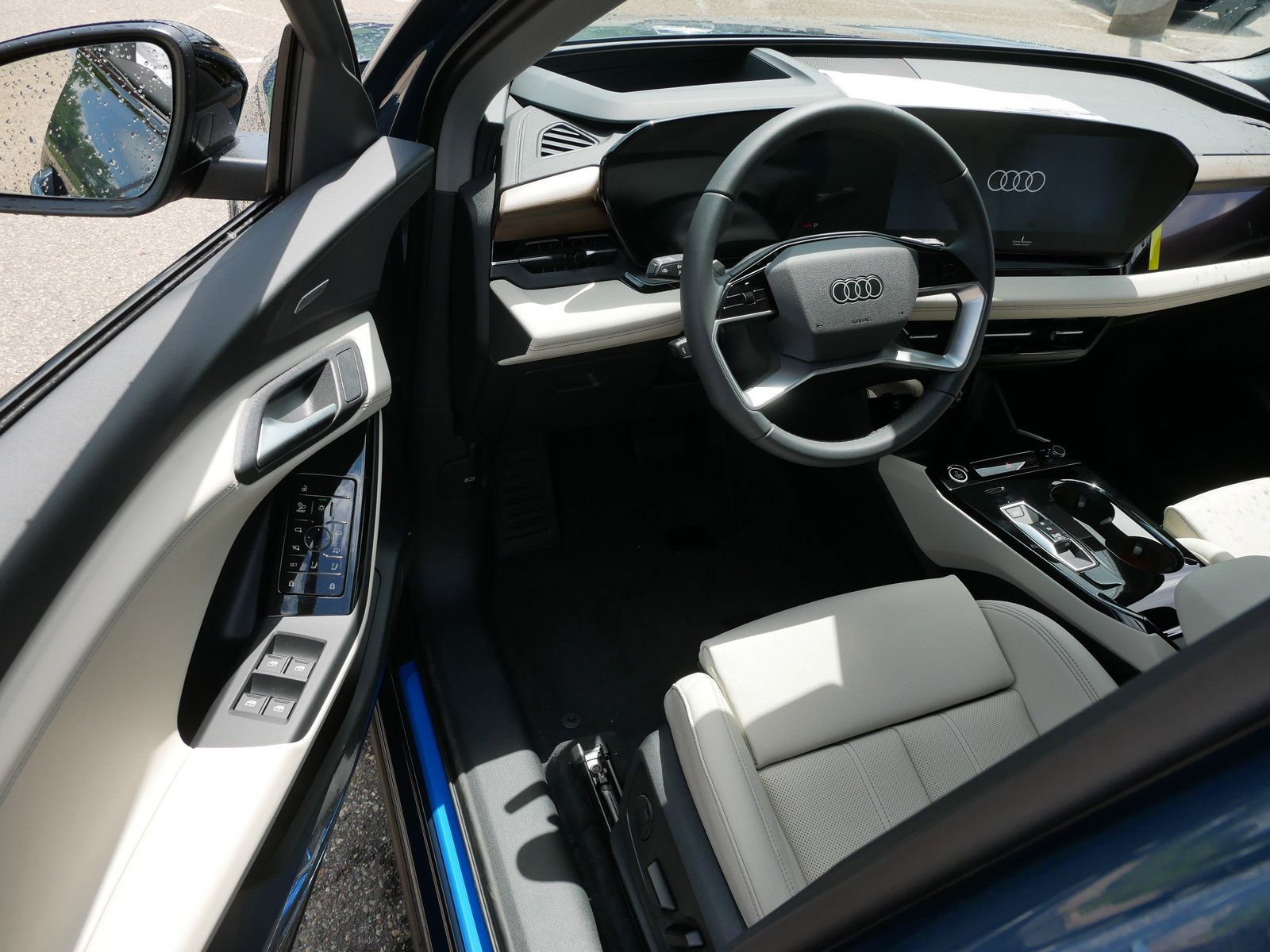 Thumbnail: 2027 Audi Q6 e-tron - 9
