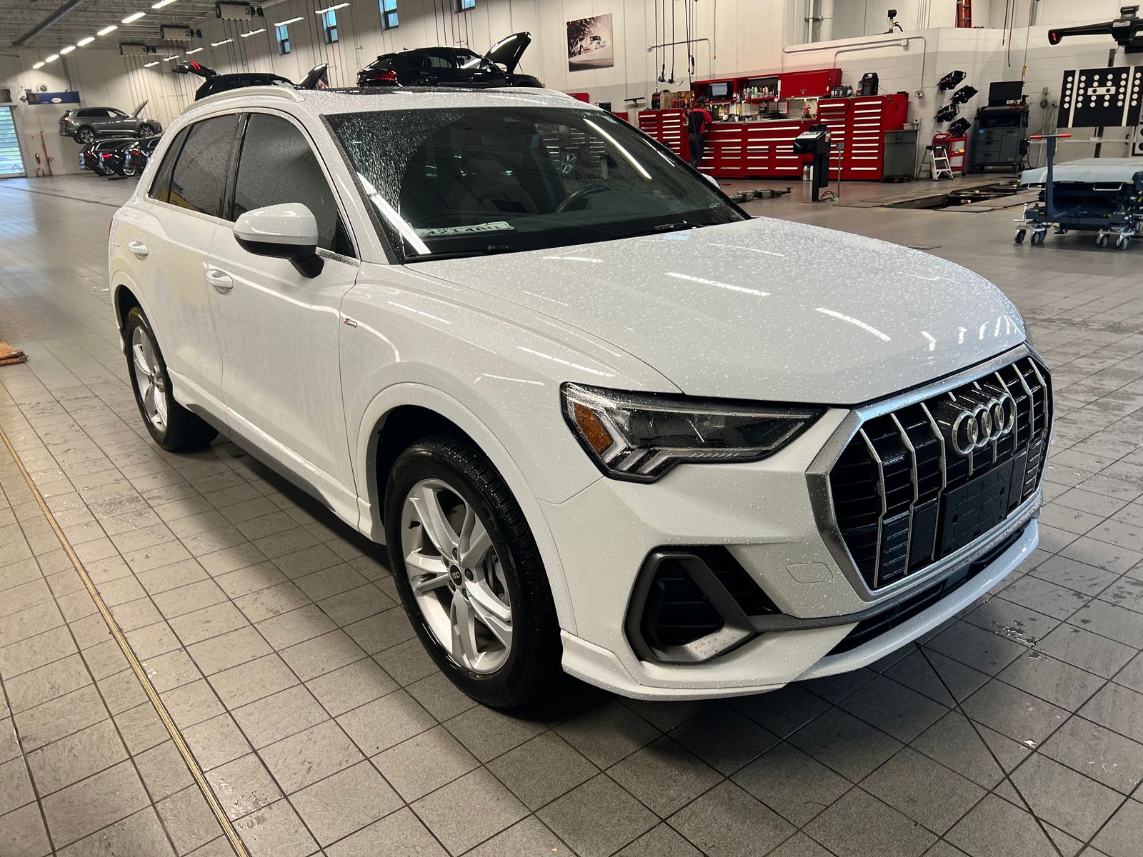 Thumbnail: 2022 Audi Q3 - 1