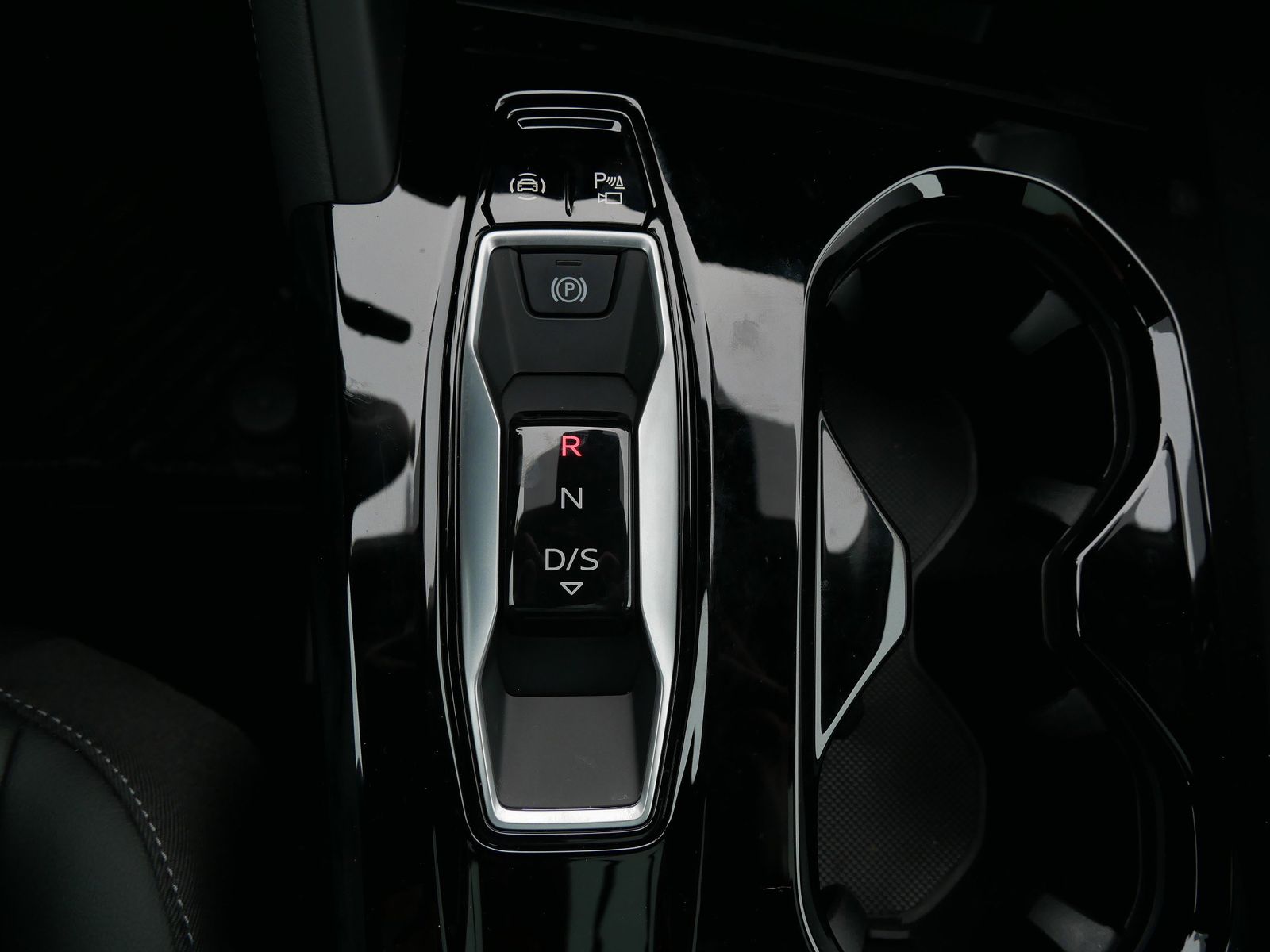 Thumbnail: 2025 Audi Q5 - 18