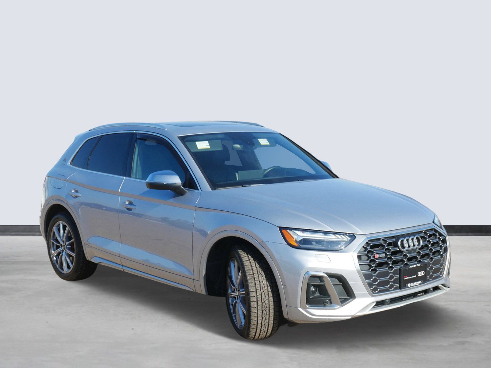 Thumbnail: 2023 Audi SQ5 - 6