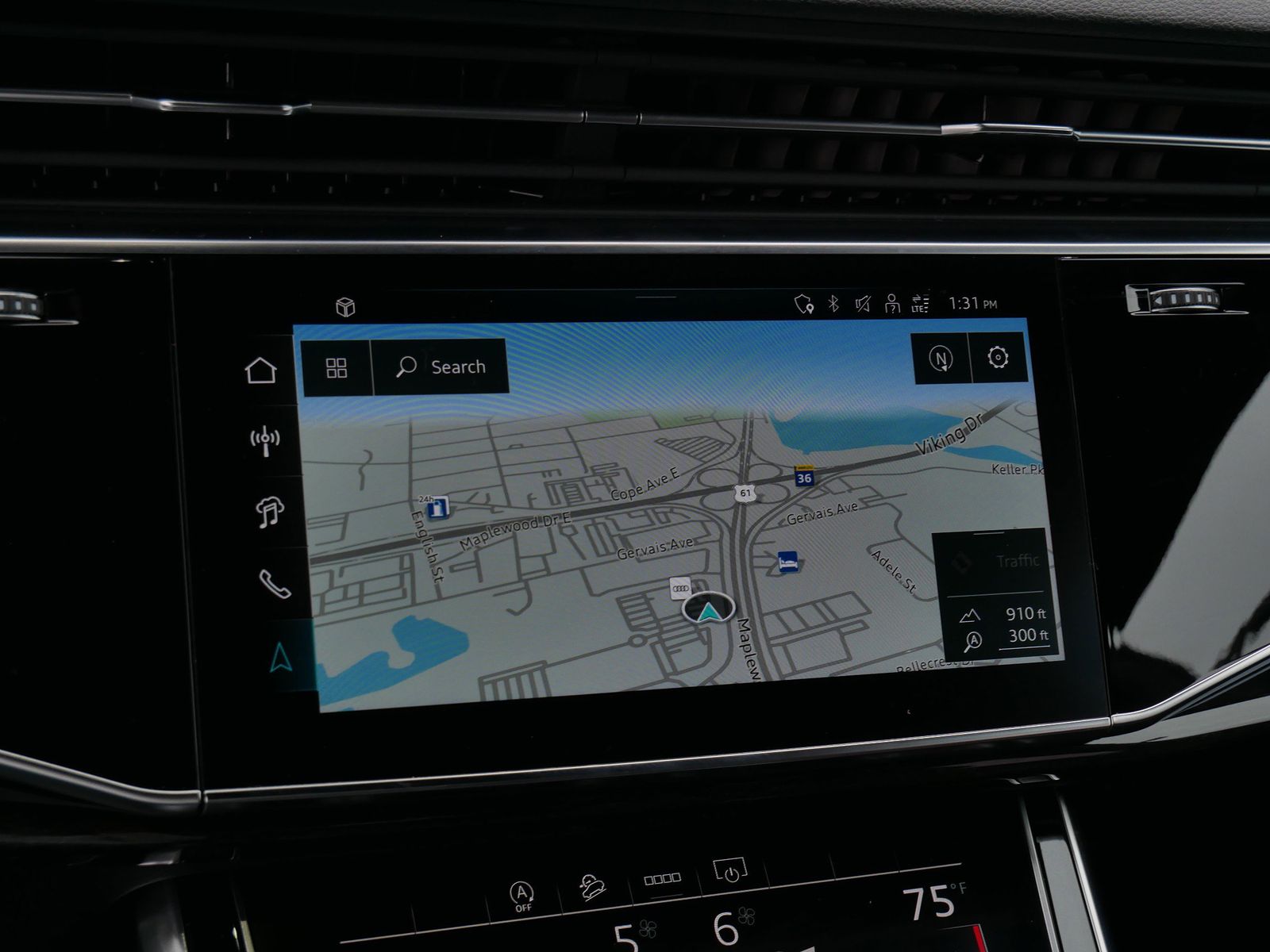 Thumbnail: 2025 Audi Q8 - 16