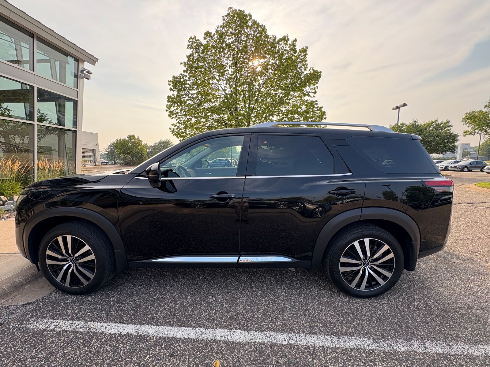 Thumbnail: 2024 Nissan Pathfinder - 2