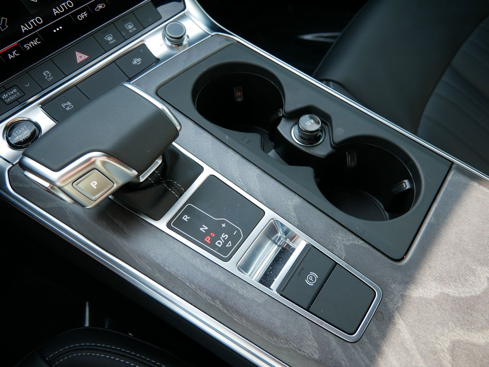 Thumbnail: 2025 Audi A6 - 22