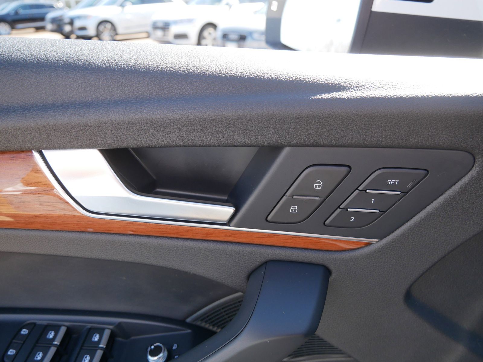 Thumbnail: 2023 Audi Q5 - 16