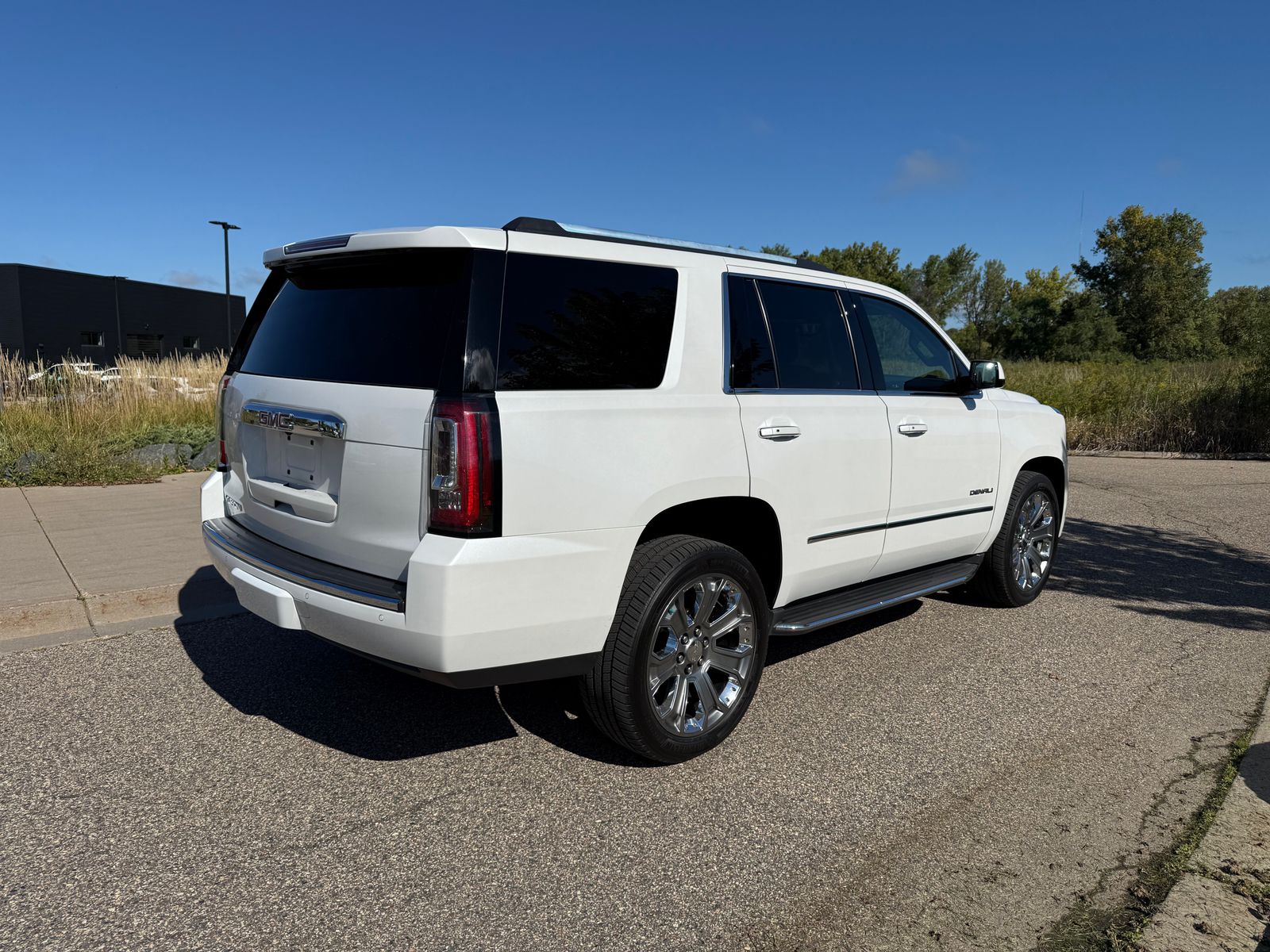 Thumbnail: 2016 GMC Yukon - 4