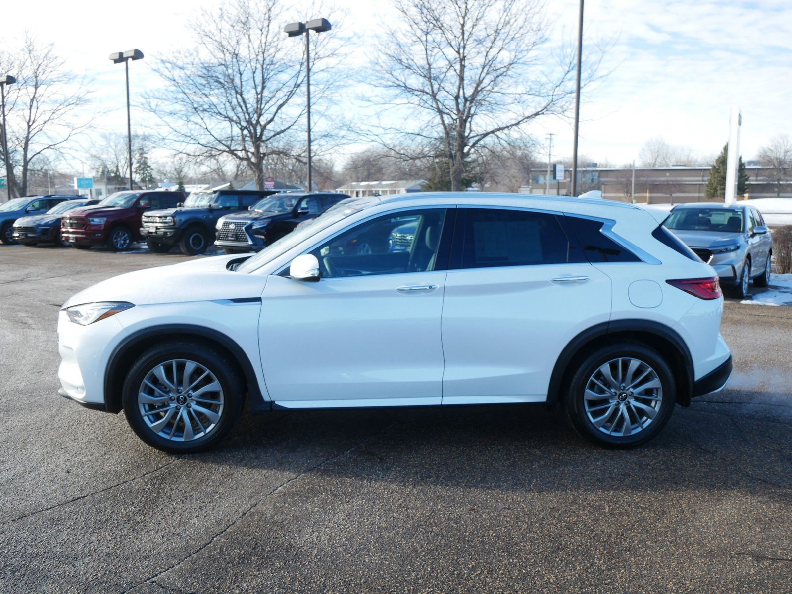 Thumbnail: 2023 INFINITI QX50 - 2