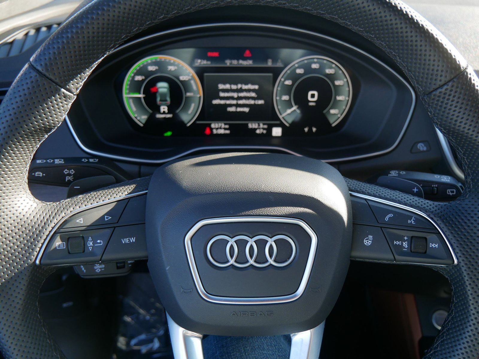 Thumbnail: 2025 Audi Q5 - 25