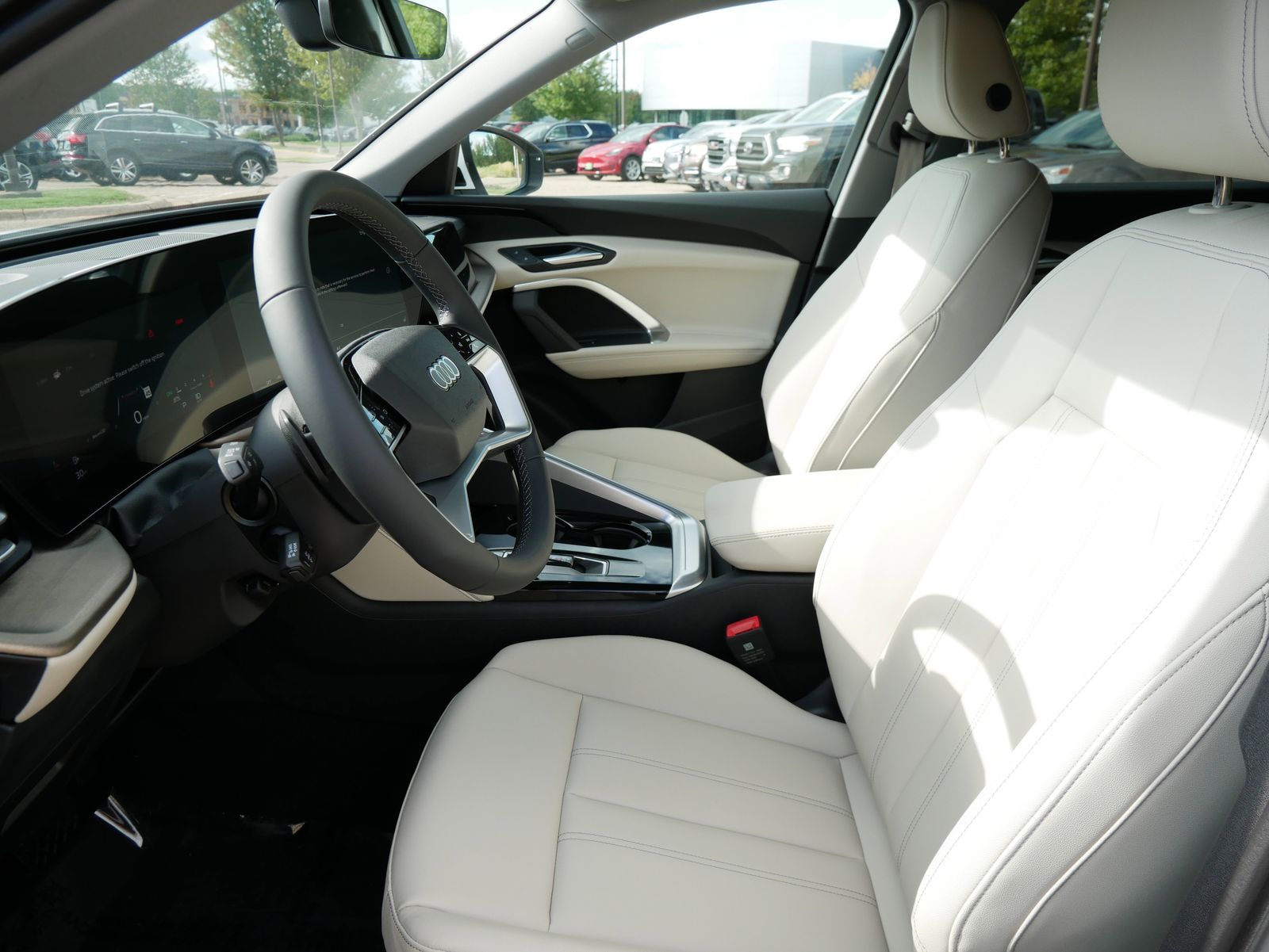 Thumbnail: 2025 Audi Q5 - 8