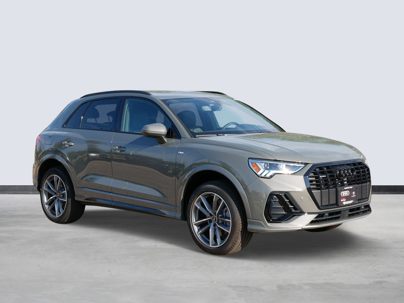 Thumbnail: 2025 Audi Q3 - 6