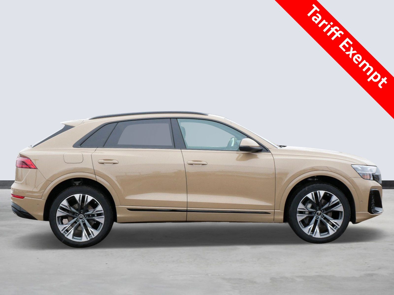 2025 Audi Q8 55 Premium Plus photo 3