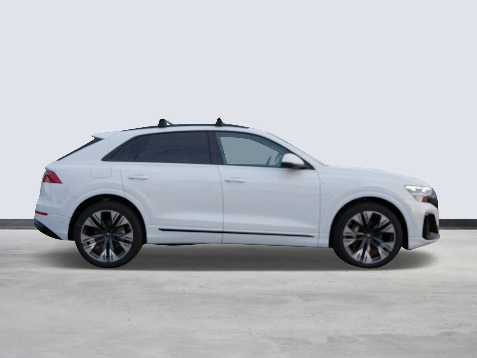 Thumbnail: 2026 Audi Q8 - 5