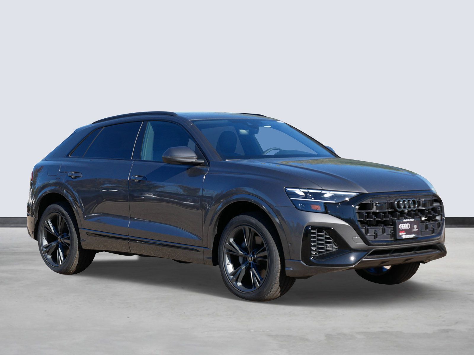 Thumbnail: 2026 Audi Q8 - 6