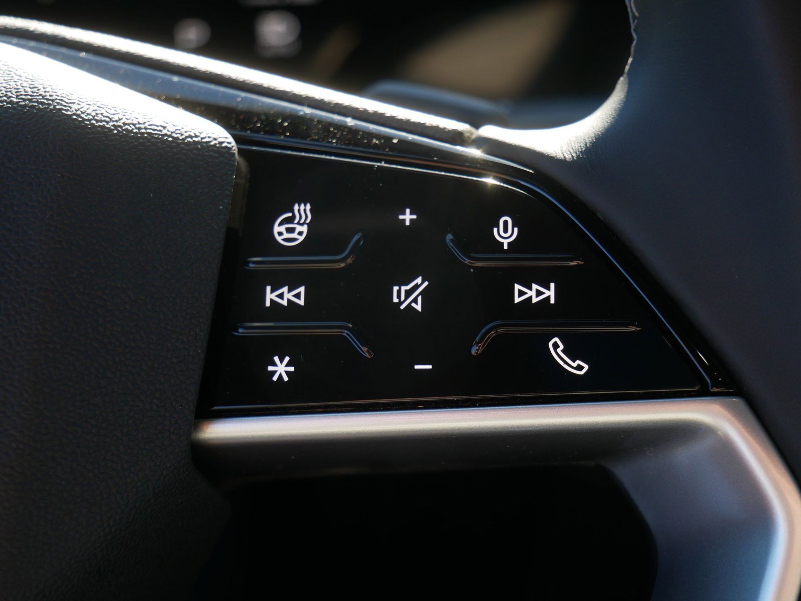 Thumbnail: 2025 Audi Q5 - 22