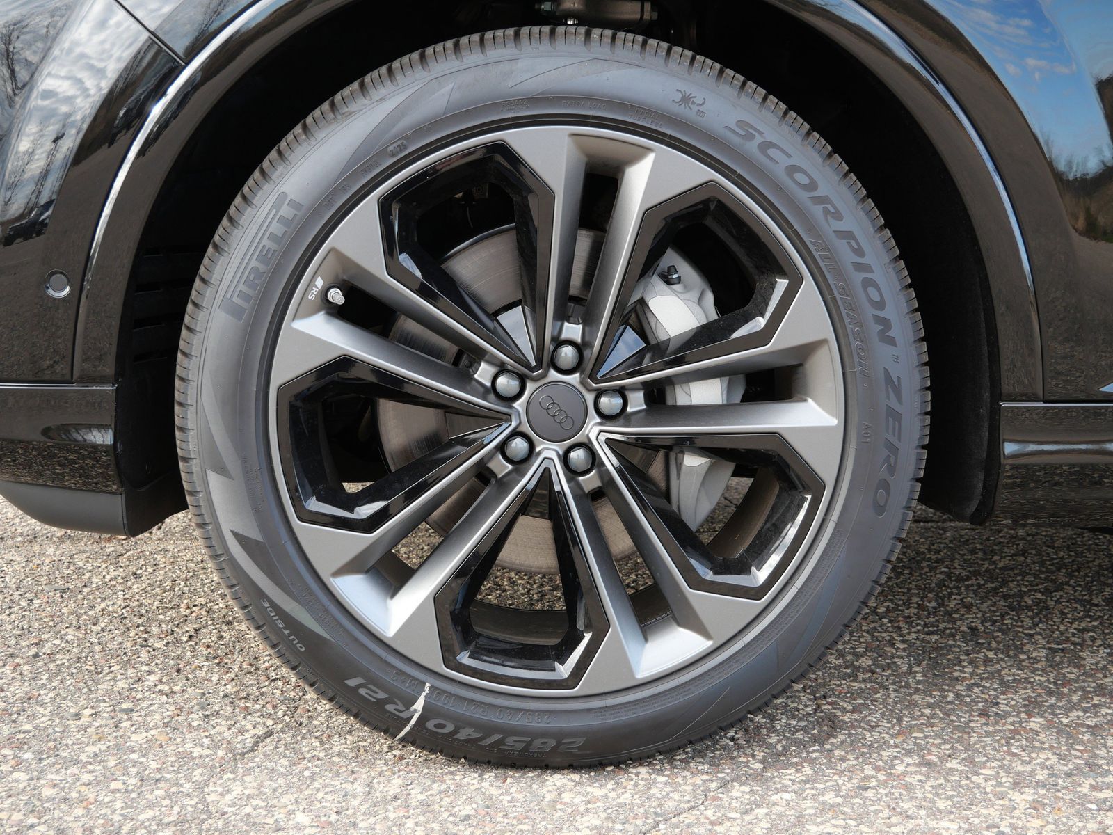 Thumbnail: 2026 Audi Q7 - 7