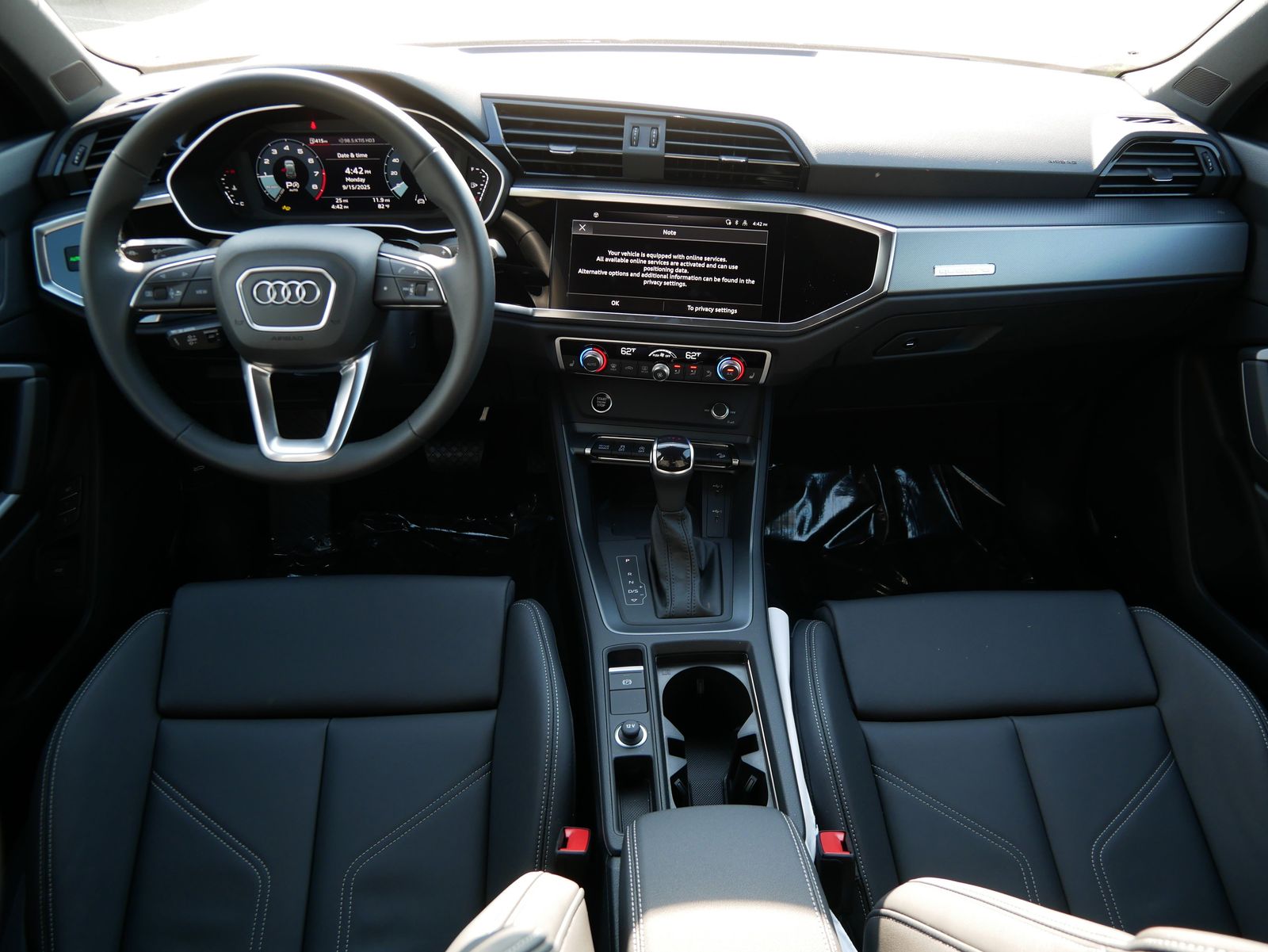 Thumbnail: 2025 Audi Q3 - 11