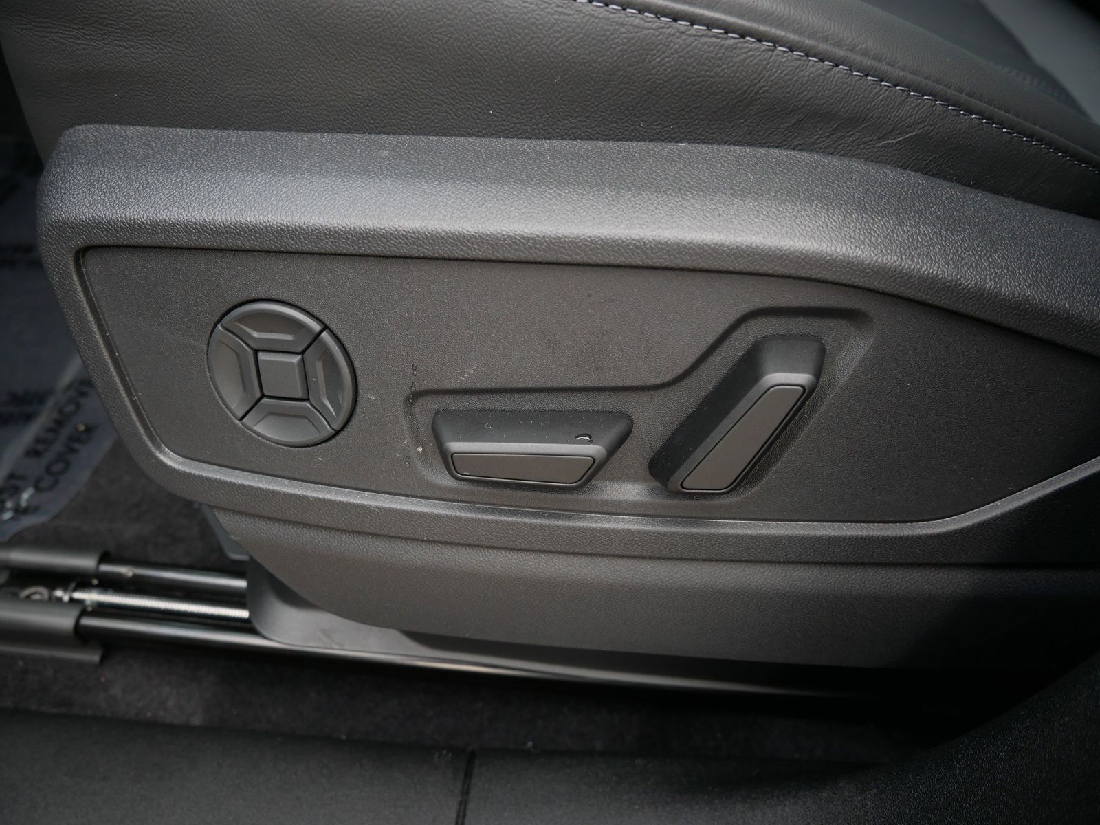 Thumbnail: 2026 Audi Q5 - 14