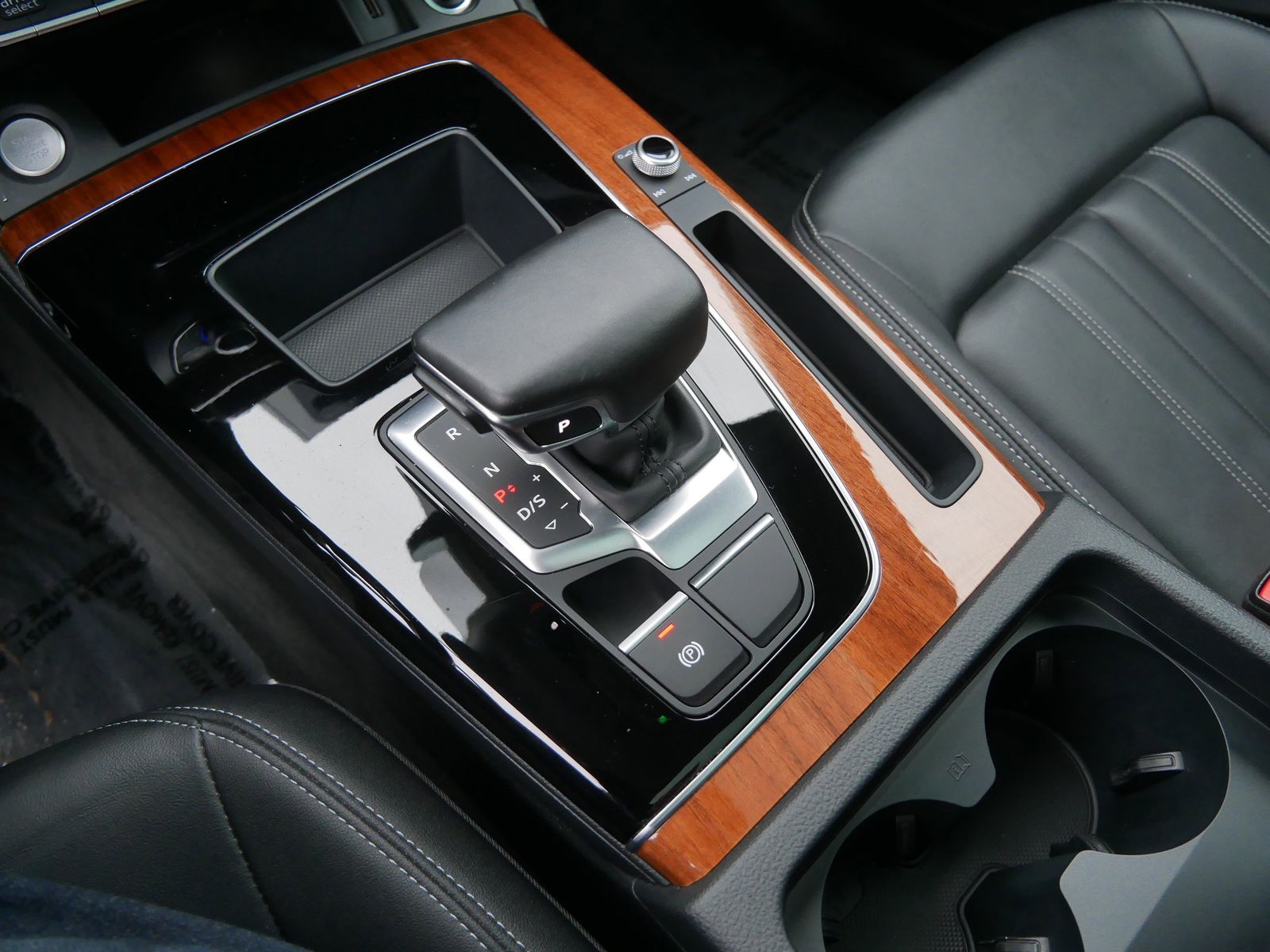 Thumbnail: 2023 Audi Q5 - 18