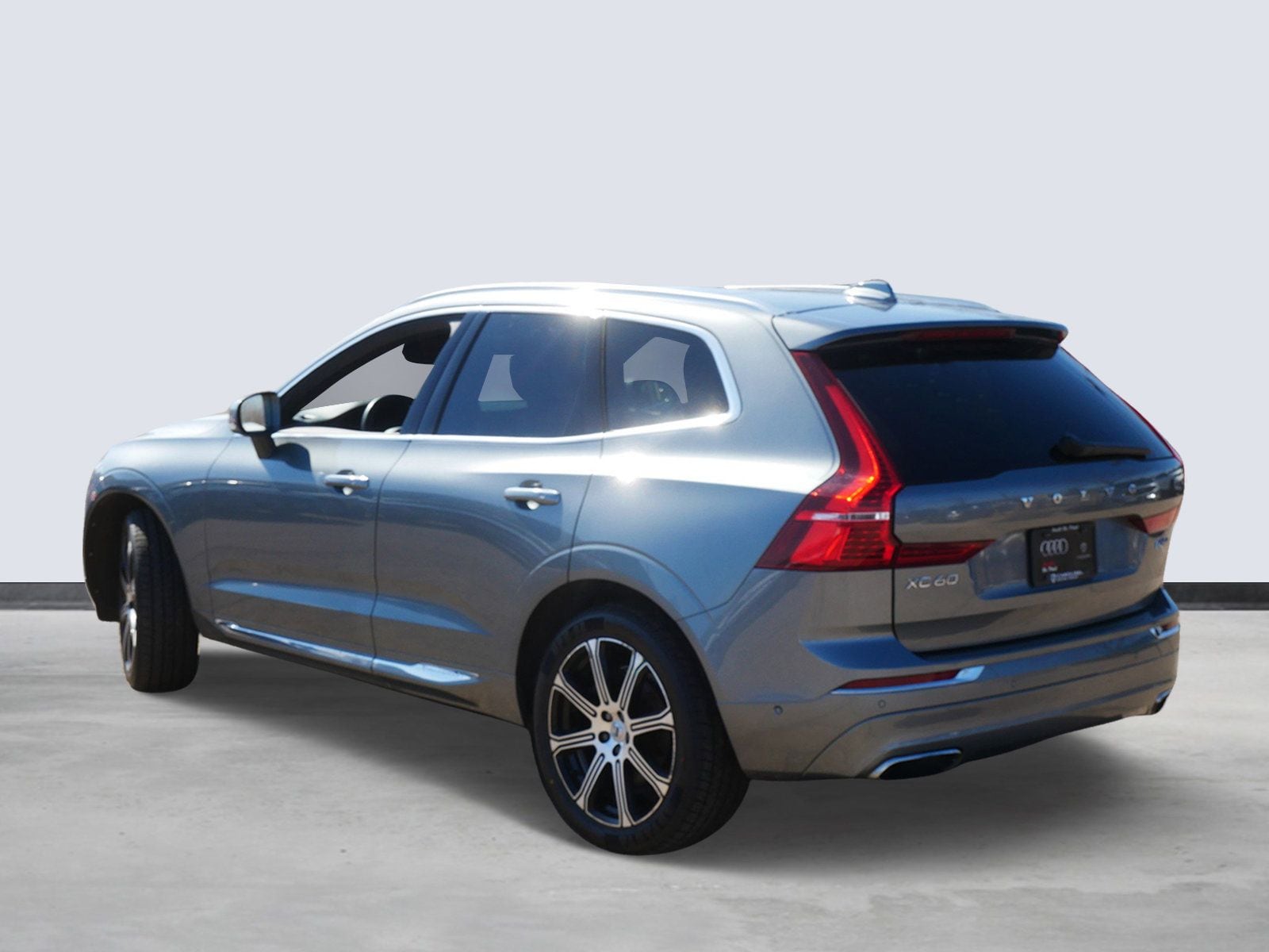 Thumbnail: 2019 Volvo XC60 - 3