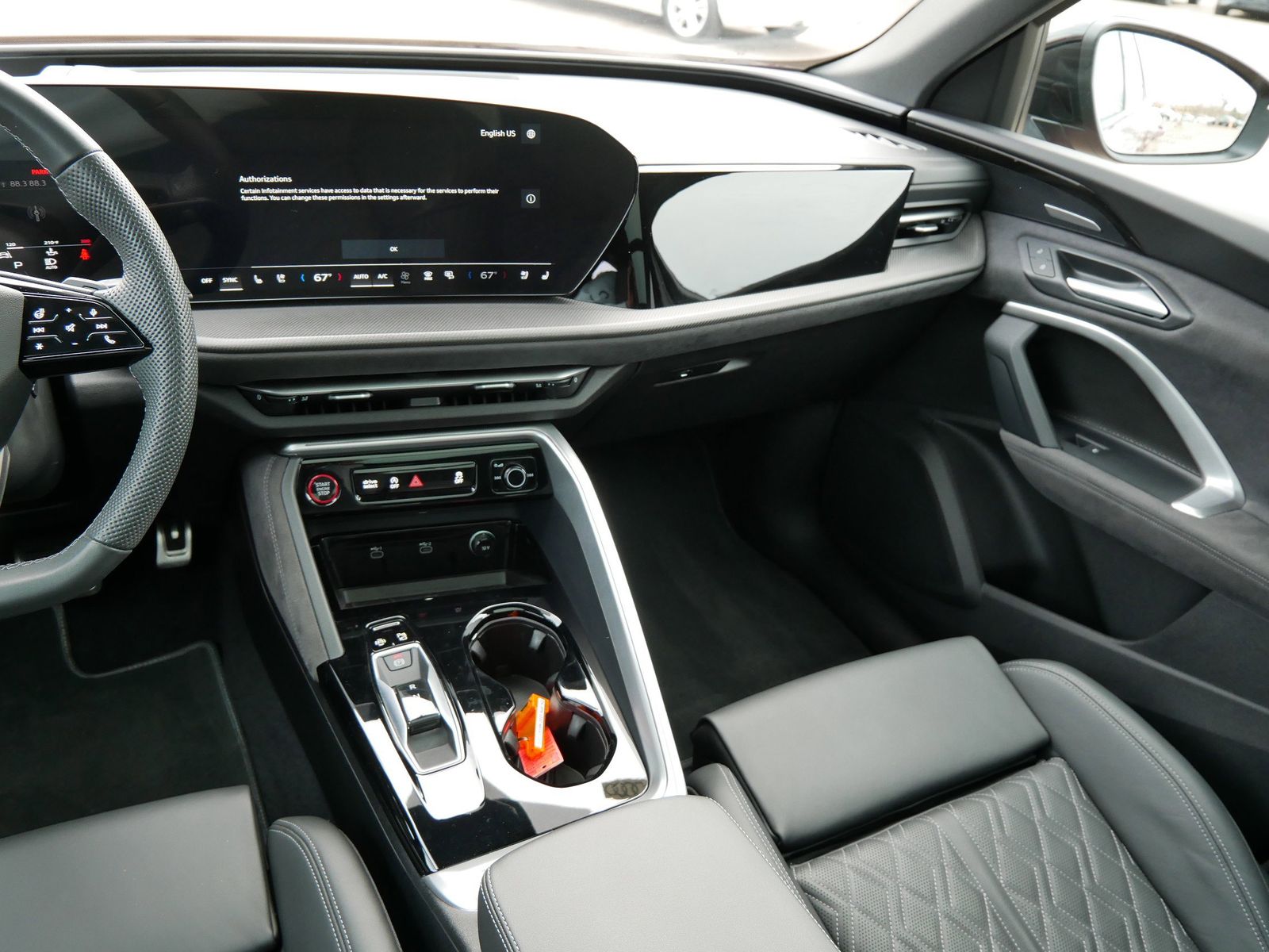 Thumbnail: 2025 Audi SQ5 - 13