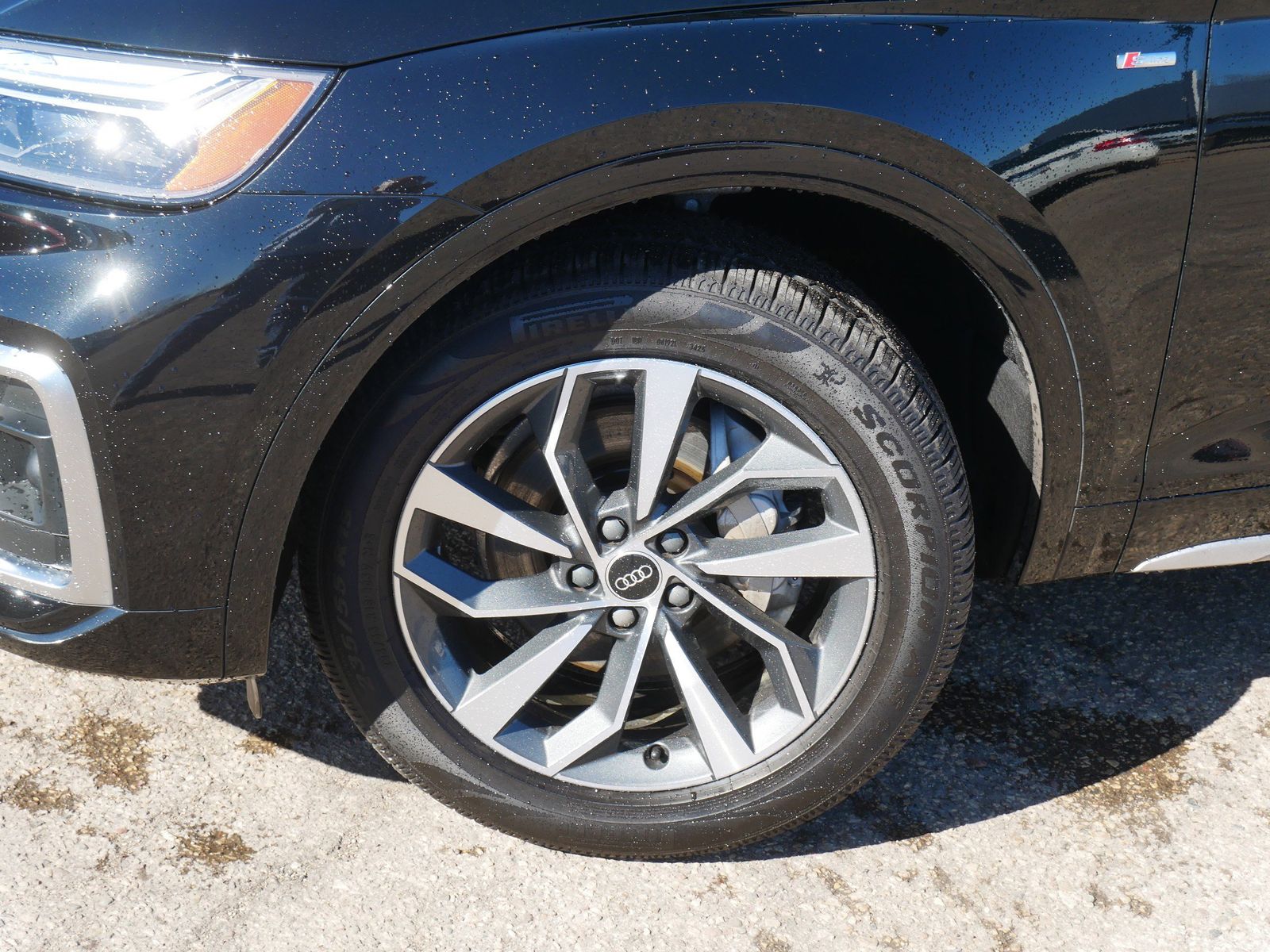 Thumbnail: 2023 Audi Q5 - 7