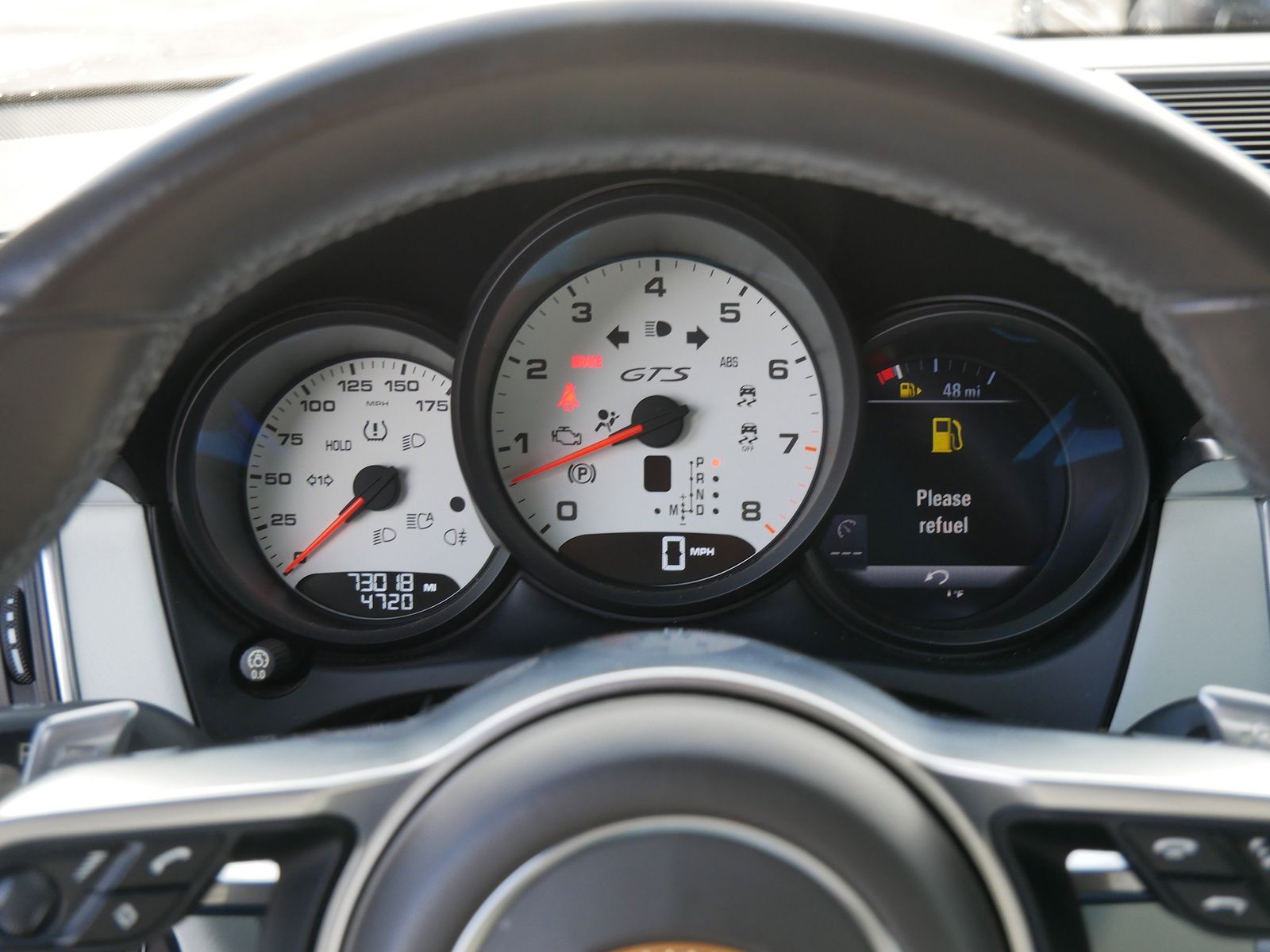 Thumbnail: 2017 Porsche Macan - 22