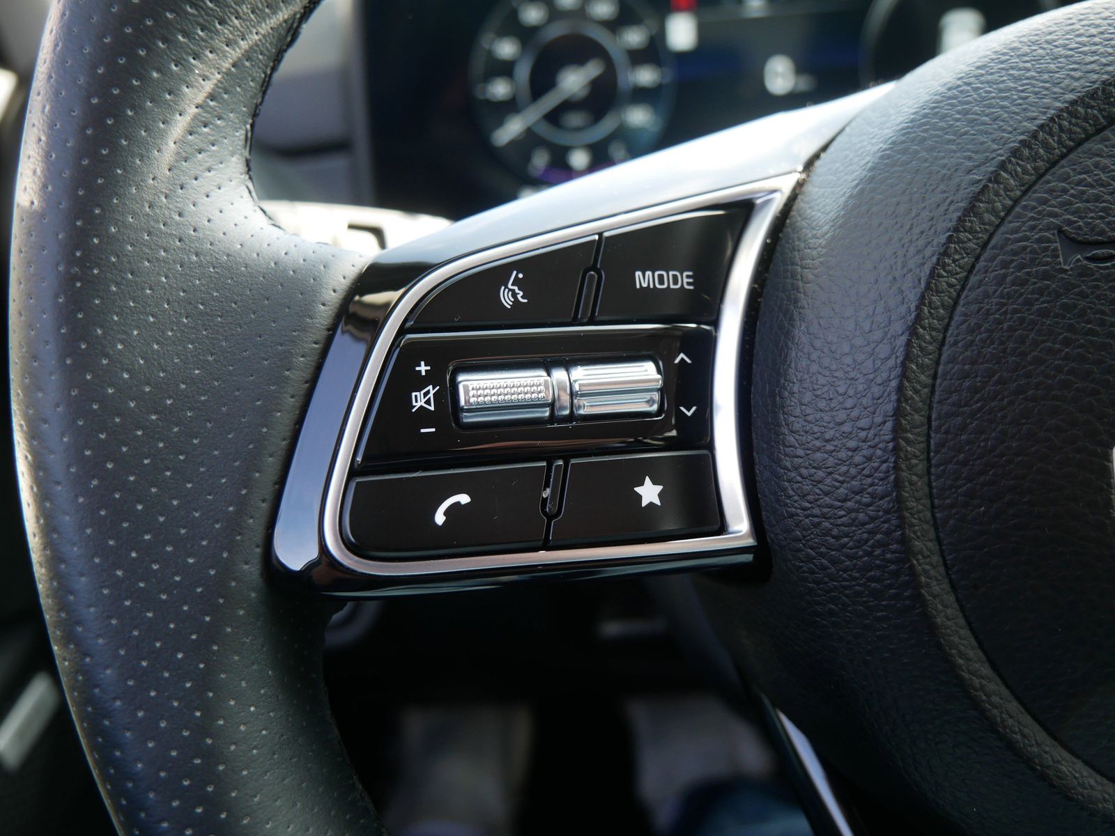 Thumbnail: 2025 Kia Seltos - 28