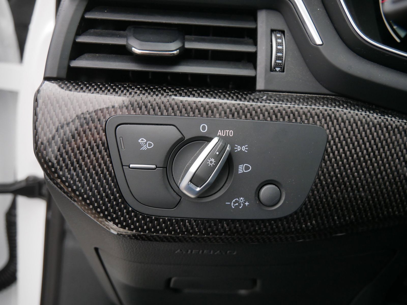 Thumbnail: 2023 Audi S4 - 29