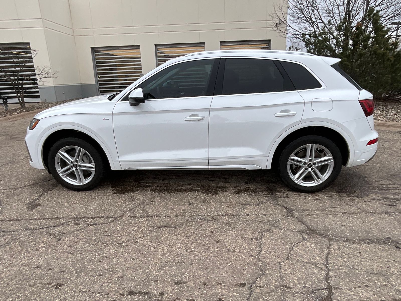 Thumbnail: 2024 Audi Q5 - 17