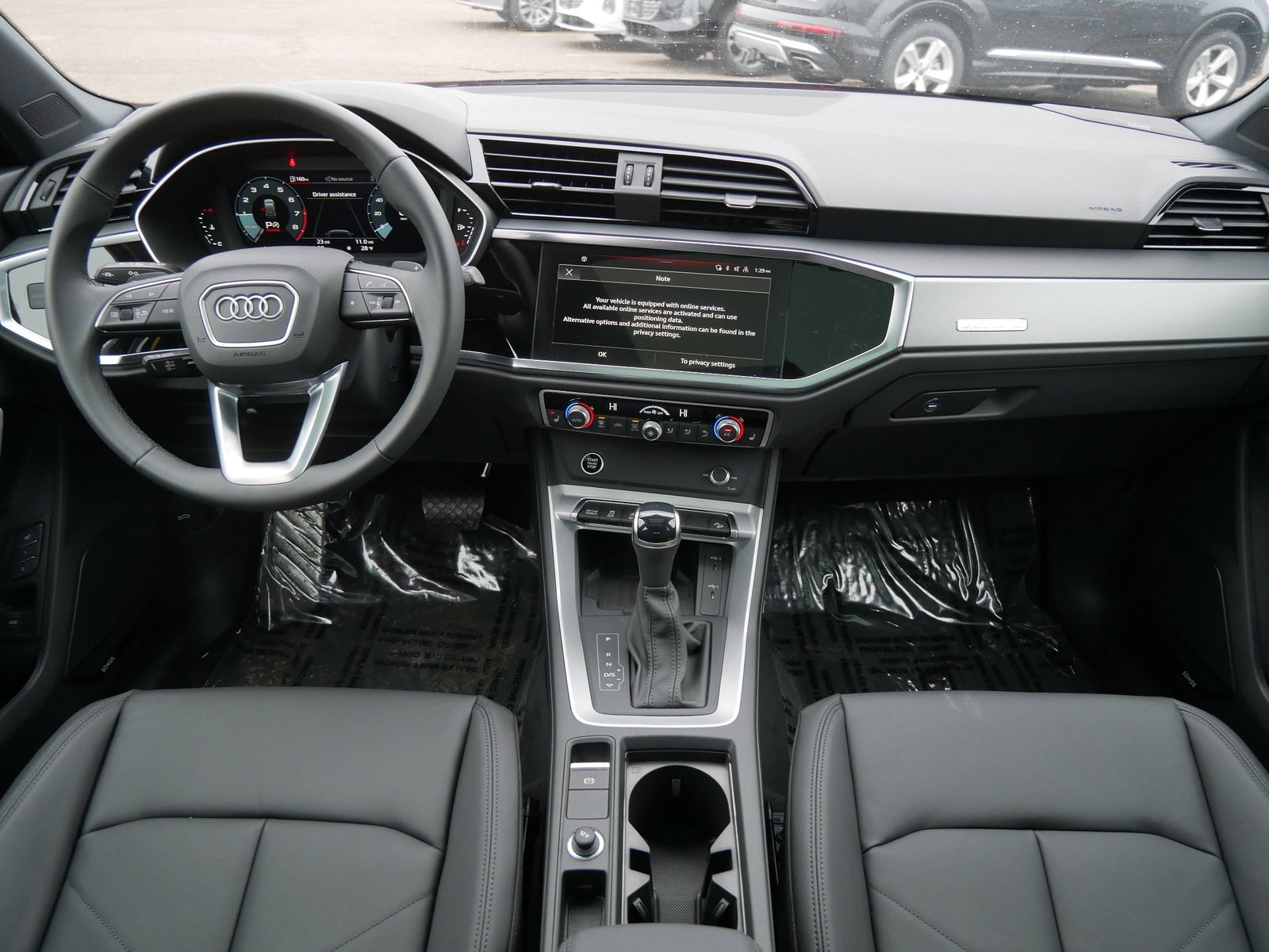 Thumbnail: 2025 Audi Q3 - 12