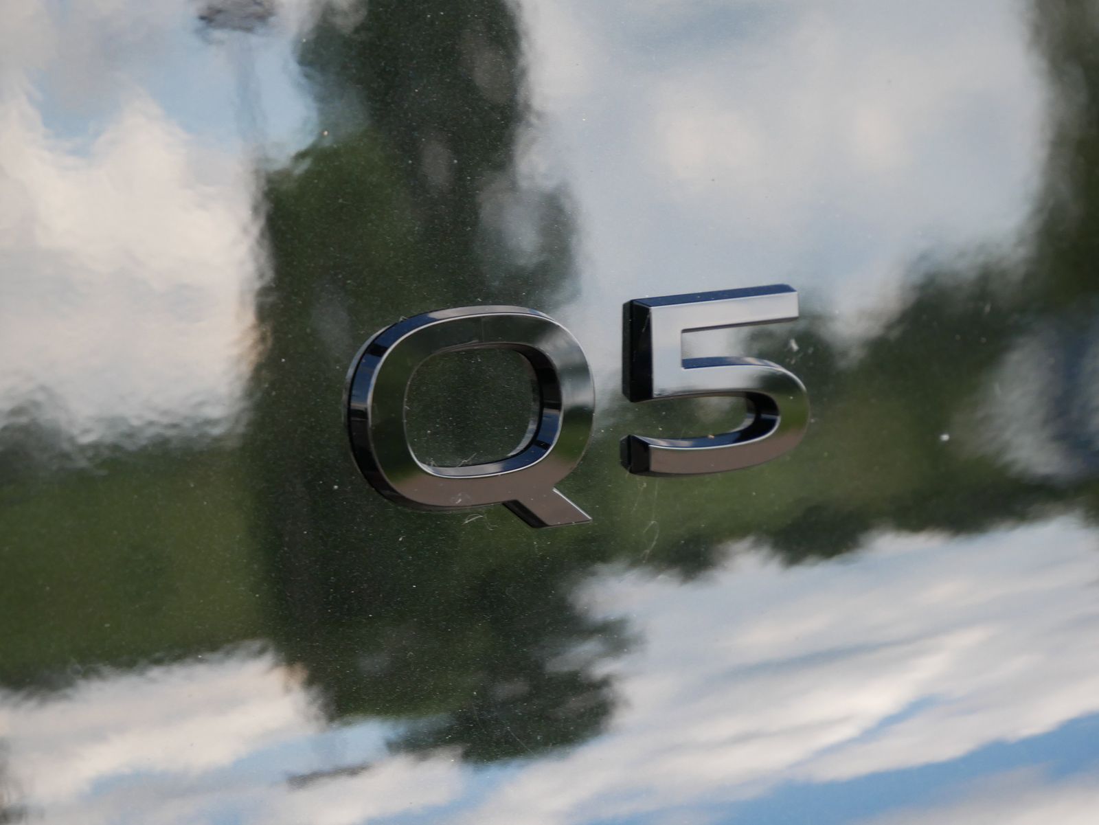 Thumbnail: 2025 Audi Q5 - 10