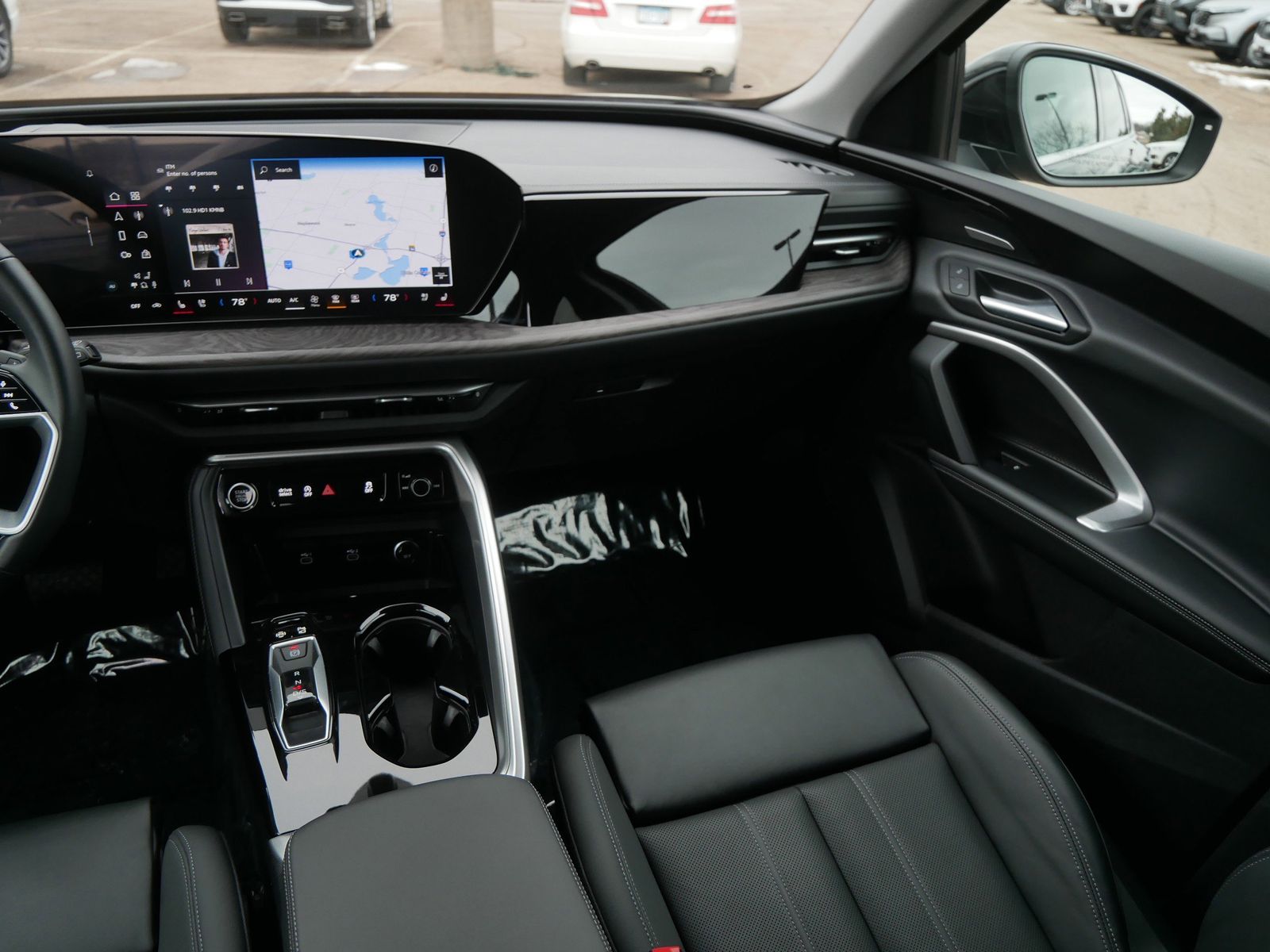 Thumbnail: 2025 Audi Q5 - 12