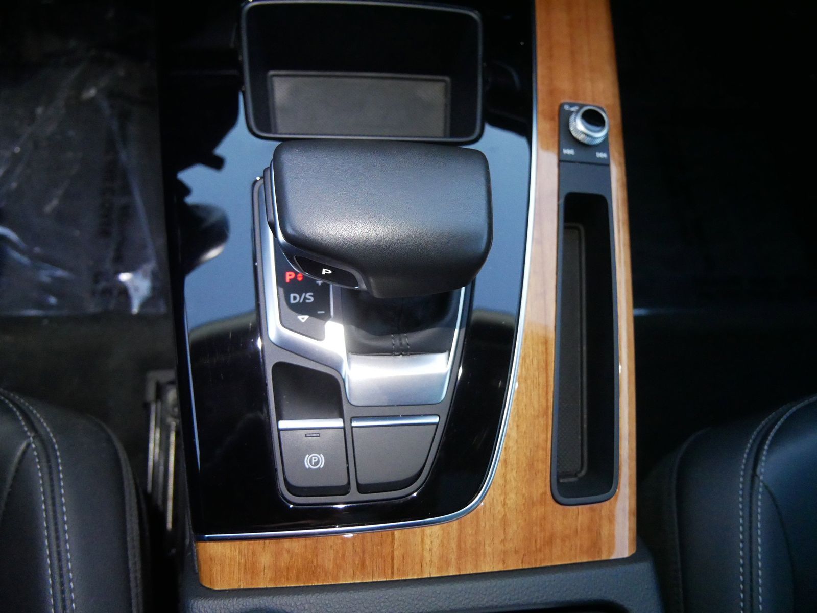 Thumbnail: 2021 Audi Q5 - 17