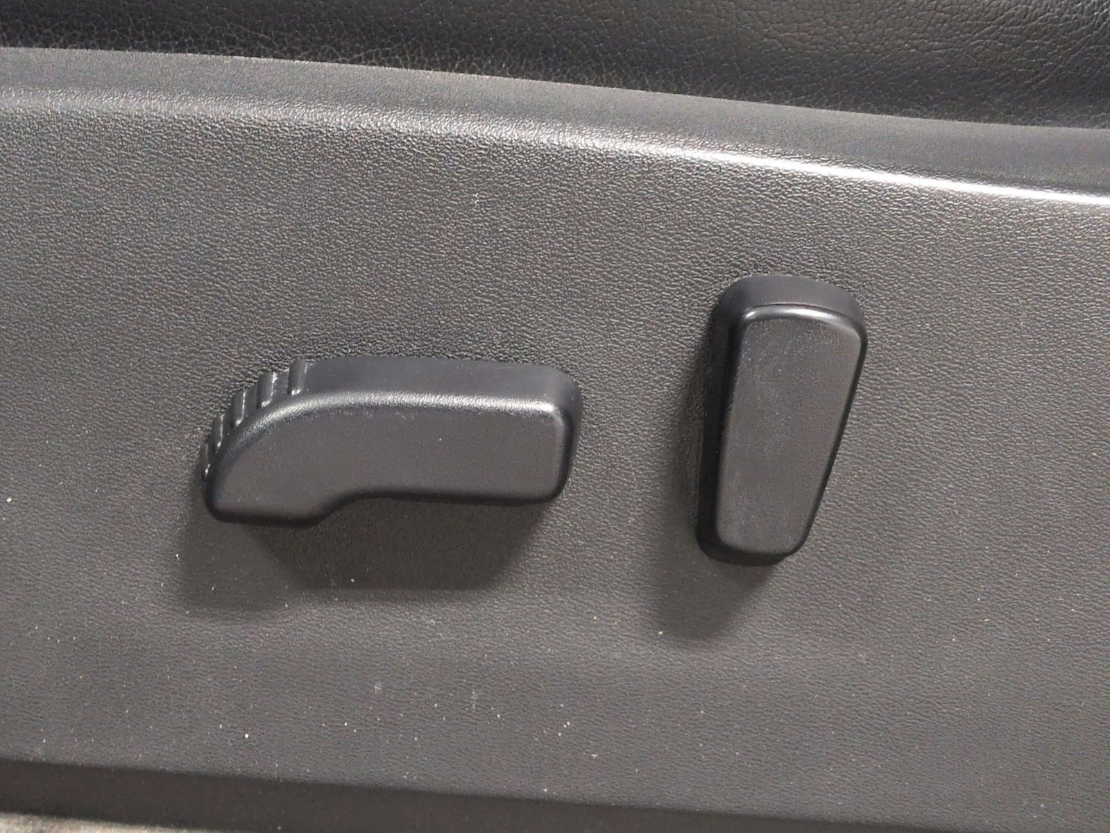 Thumbnail: 2022 Nissan Frontier - 18