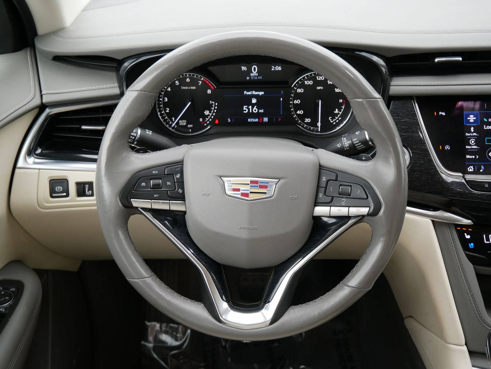 Thumbnail: 2021 Cadillac XT6 - 14
