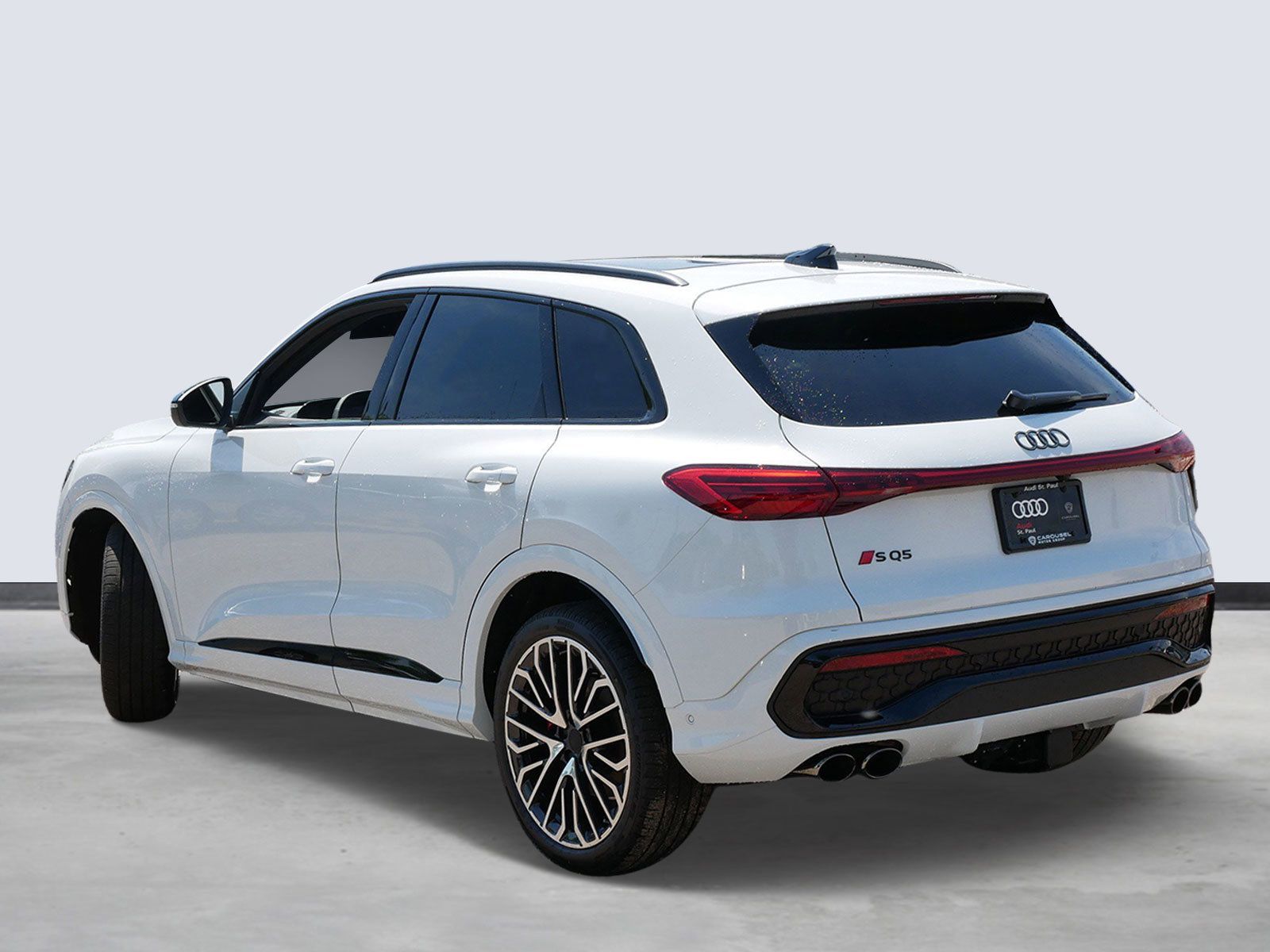 Thumbnail: 2026 Audi SQ5 - 3