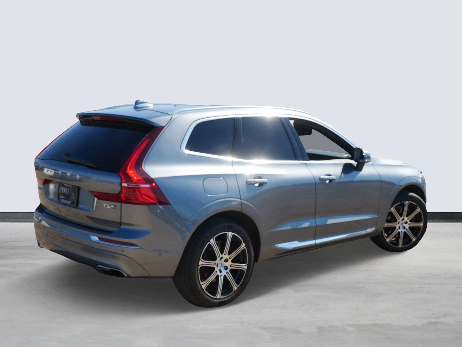 Thumbnail: 2019 Volvo XC60 - 4