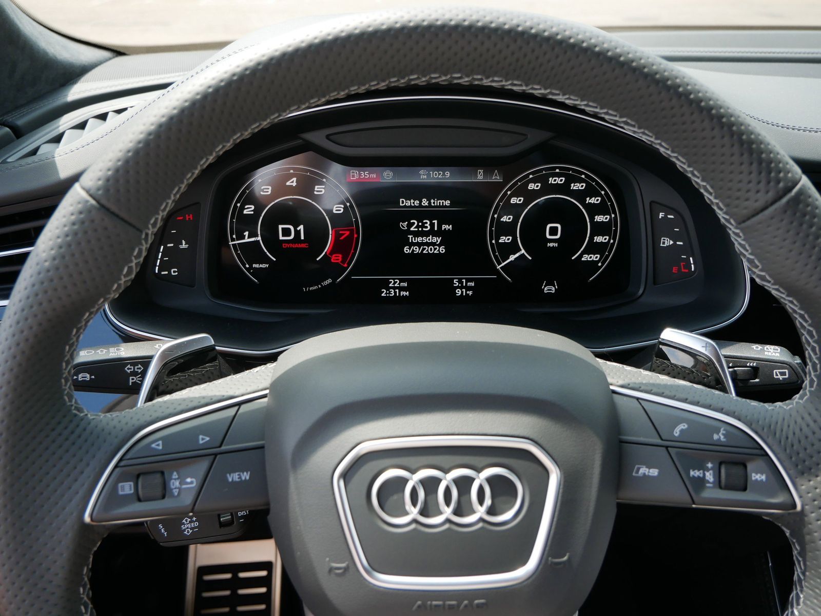 Thumbnail: 2026 Audi RS Q8 - 24