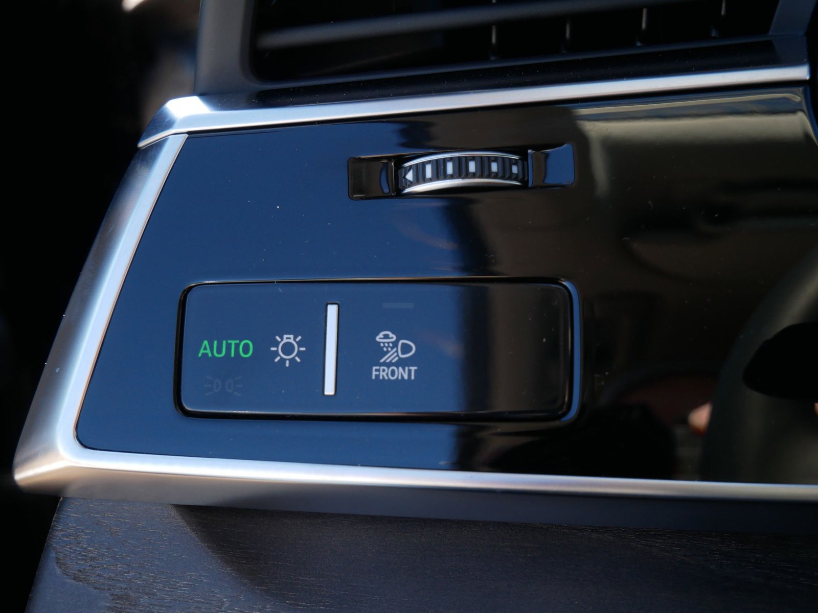 Thumbnail: 2026 Audi Q7 - 27