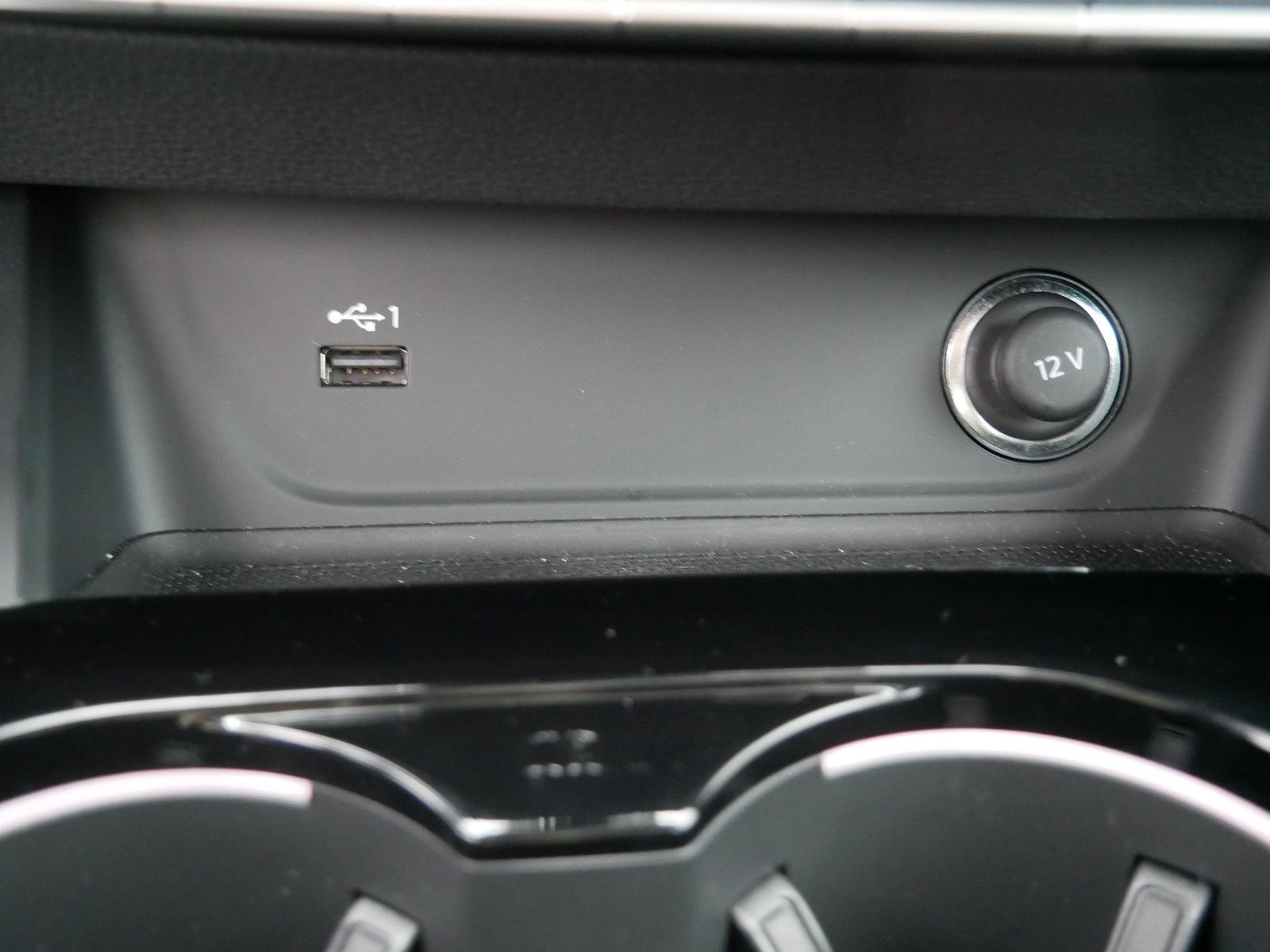 Thumbnail: 2025 Audi A5 - 27