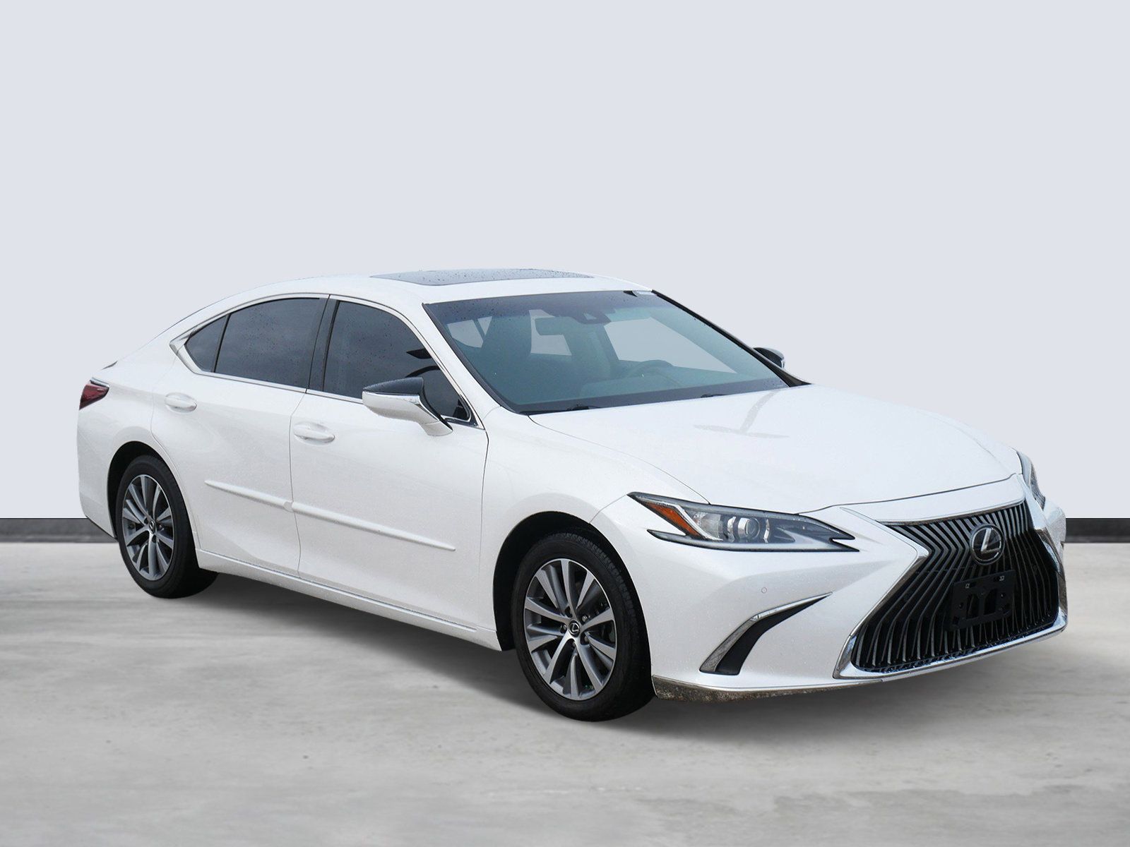 Thumbnail: 2021 Lexus ES - 6