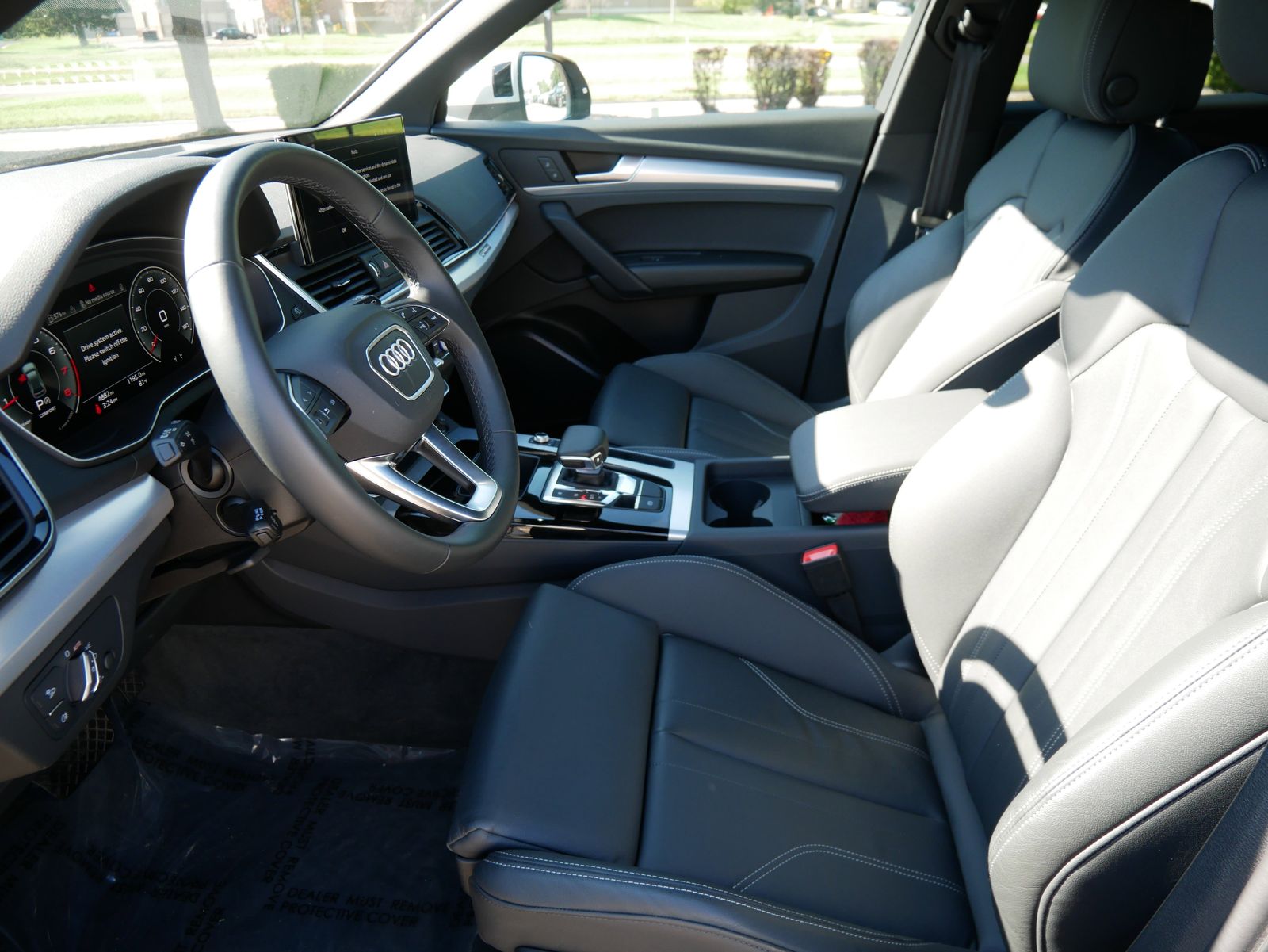 Thumbnail: 2025 Audi Q5 - 8