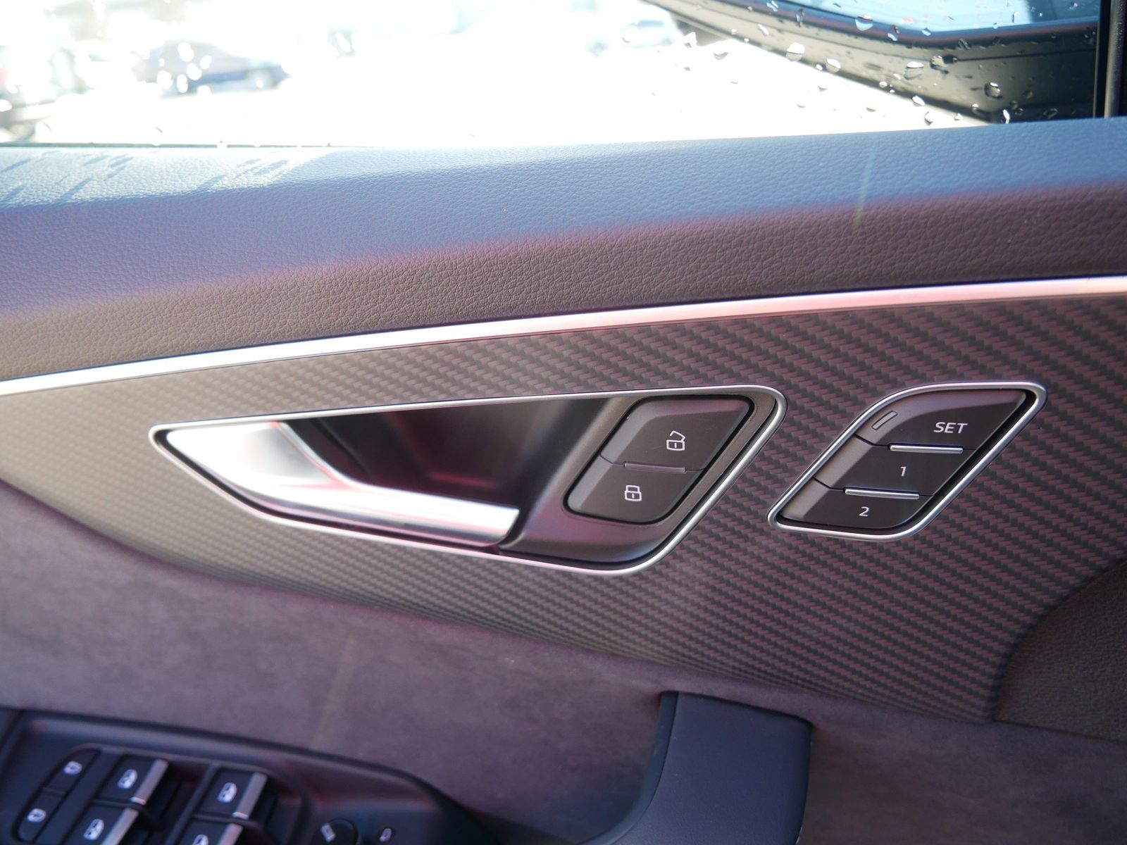 Thumbnail: 2026 Audi SQ7 - 15