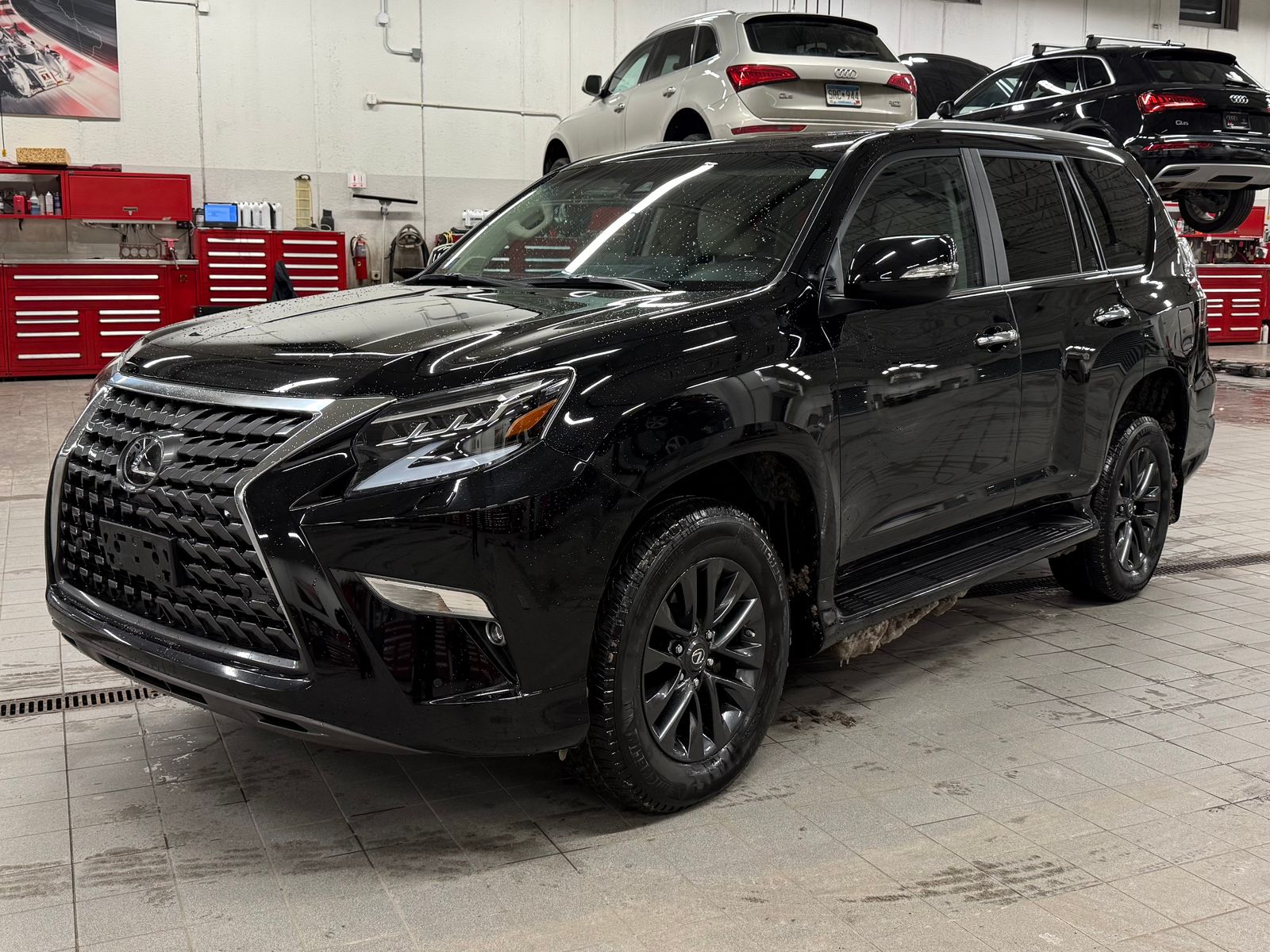 Thumbnail: 2022 Lexus GX - 2