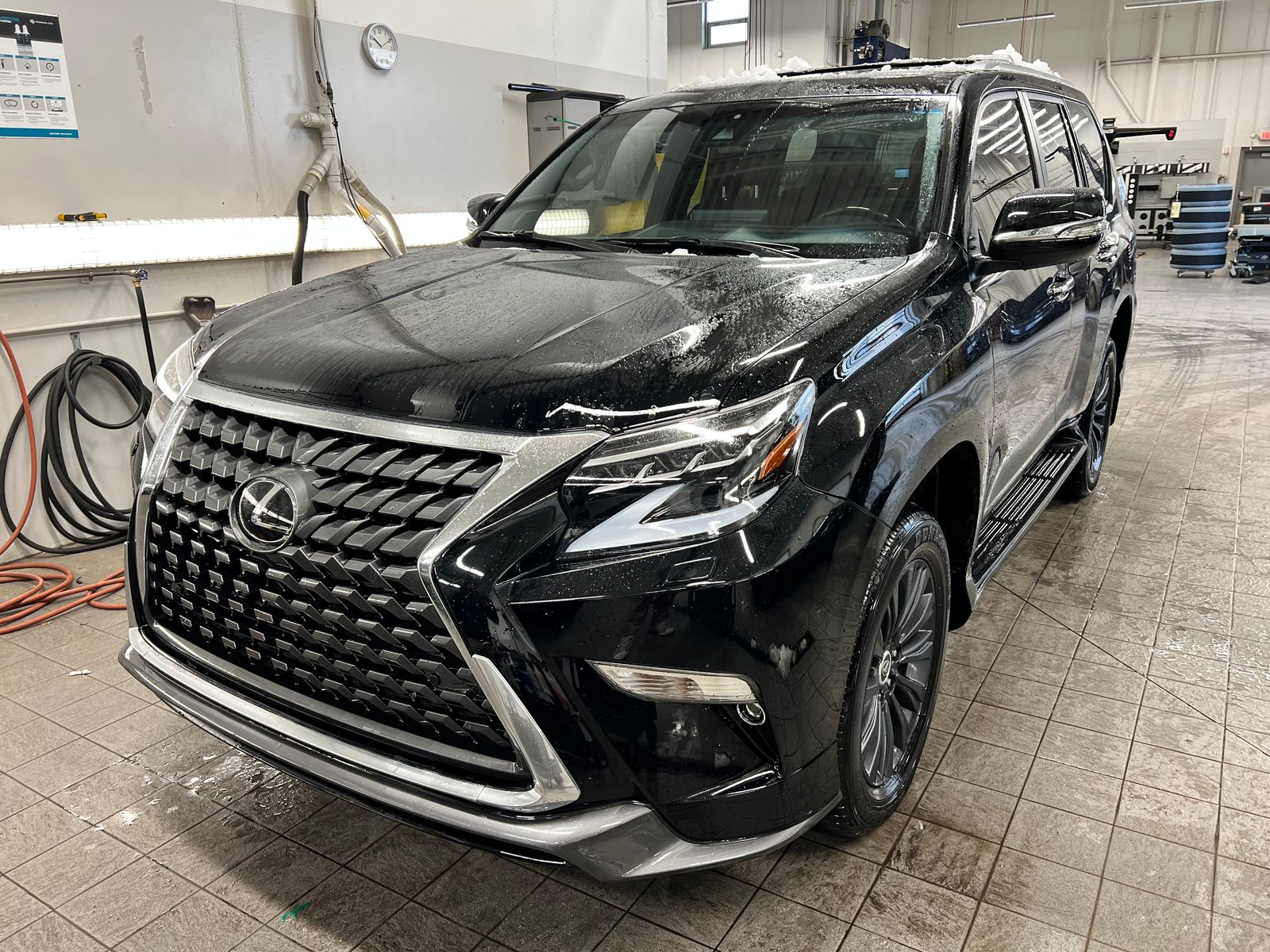 Thumbnail: 2023 Lexus GX - 2